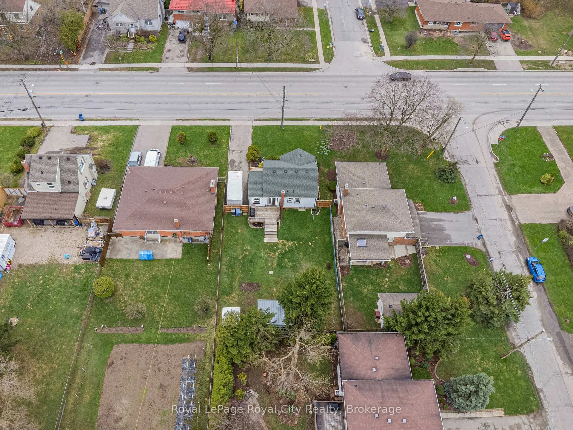 Photo 38 of 513 Speedvale Avenue E, Guelph, Victoria North — HOMEH