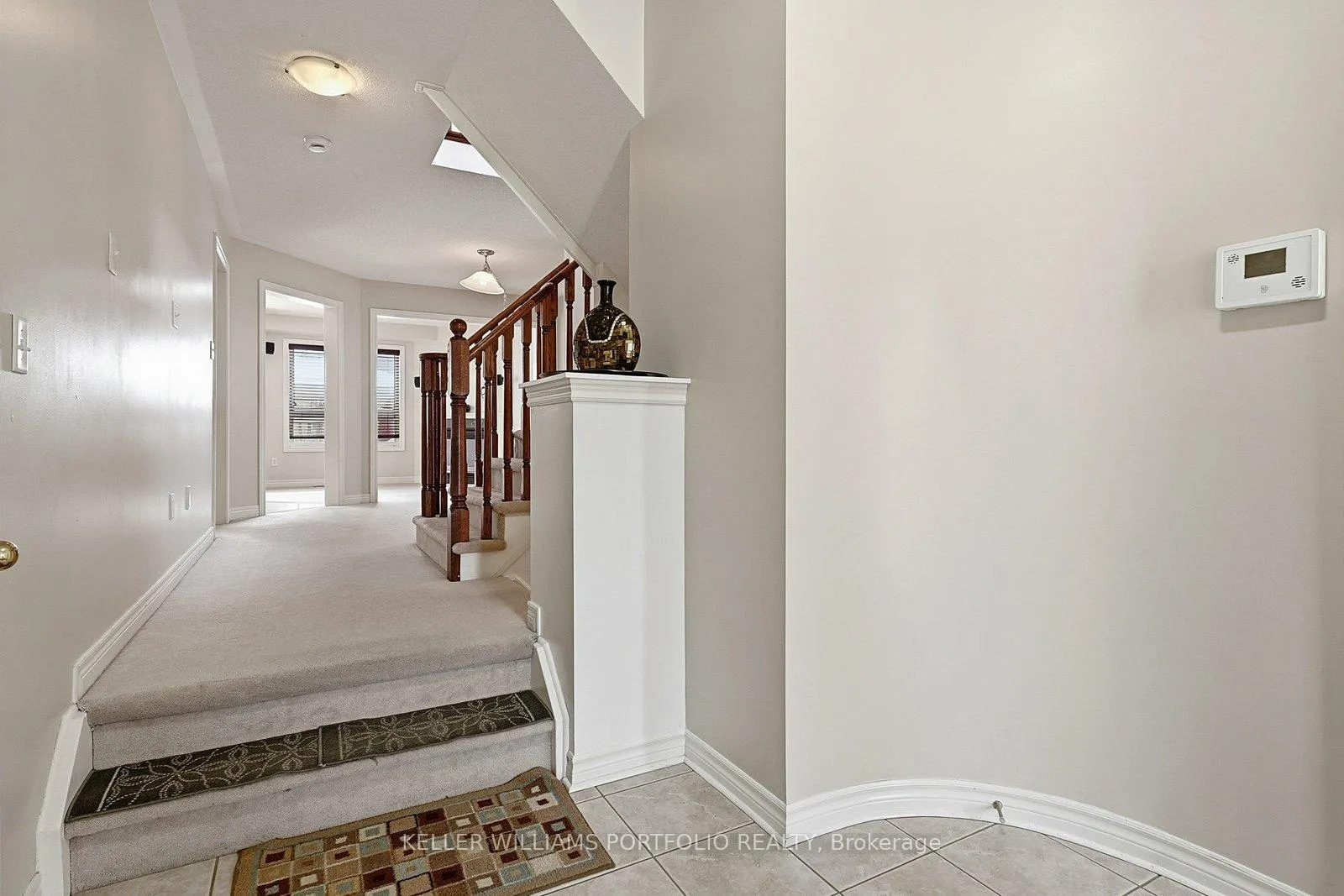 Photo 8 of 32 Warnford Circle, Ajax, Northeast Ajax — HOMEH