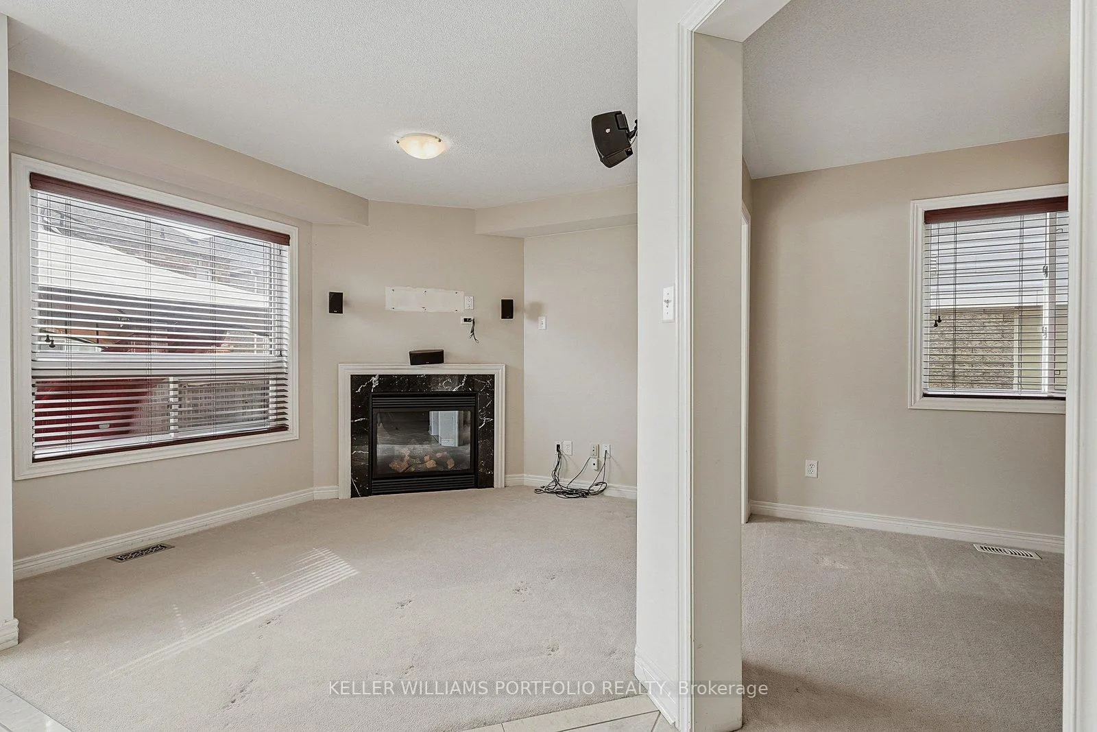Photo 18 of 32 Warnford Circle, Ajax, Northeast Ajax — HOMEH