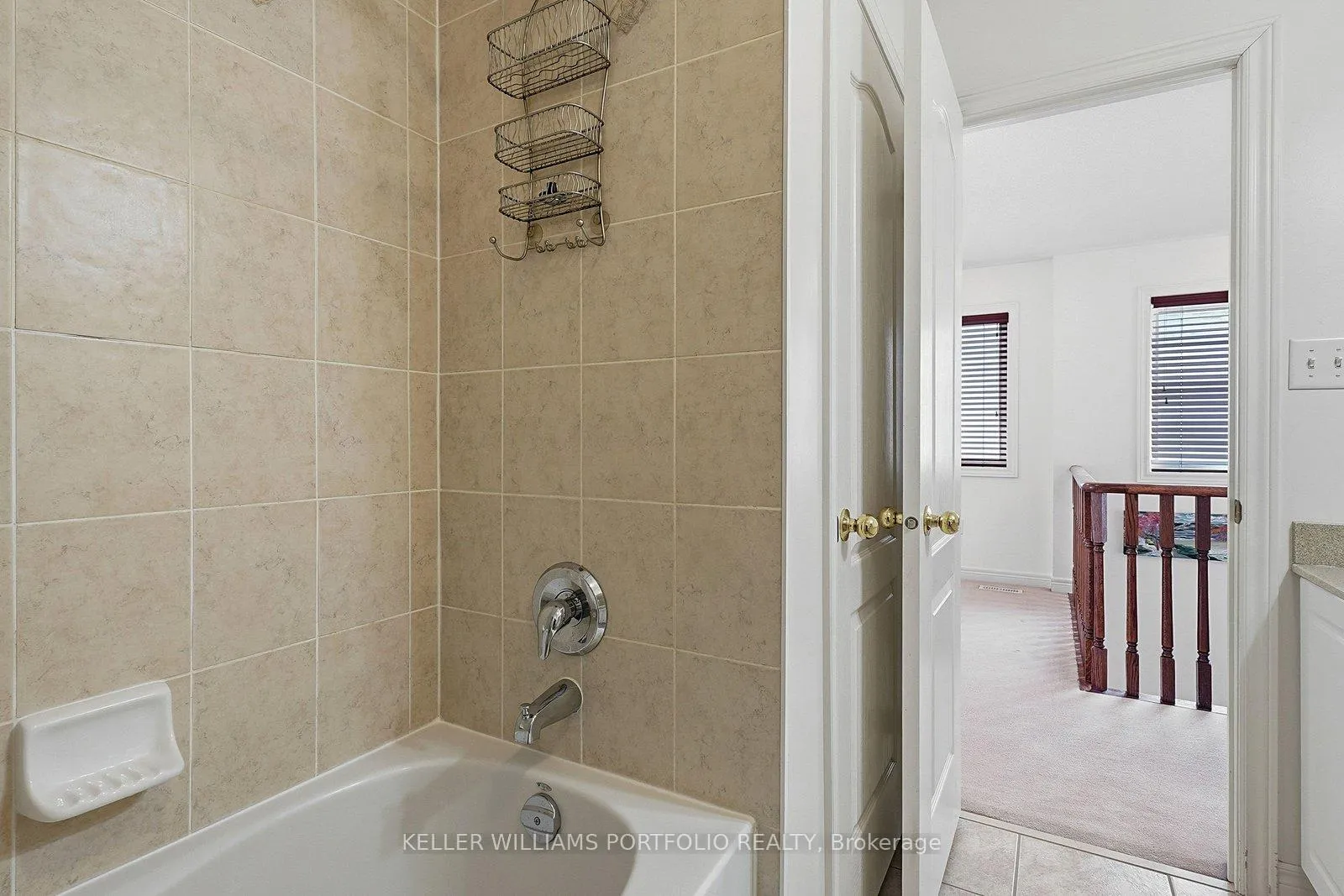 Photo 40 of 32 Warnford Circle, Ajax, Northeast Ajax — HOMEH