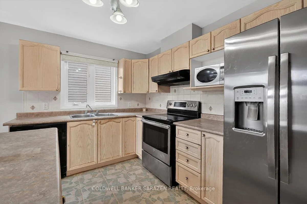 Photo 14 of 33 Rialto Way, Ottawa, Hunt Club Park/Greenboro — HOMEH