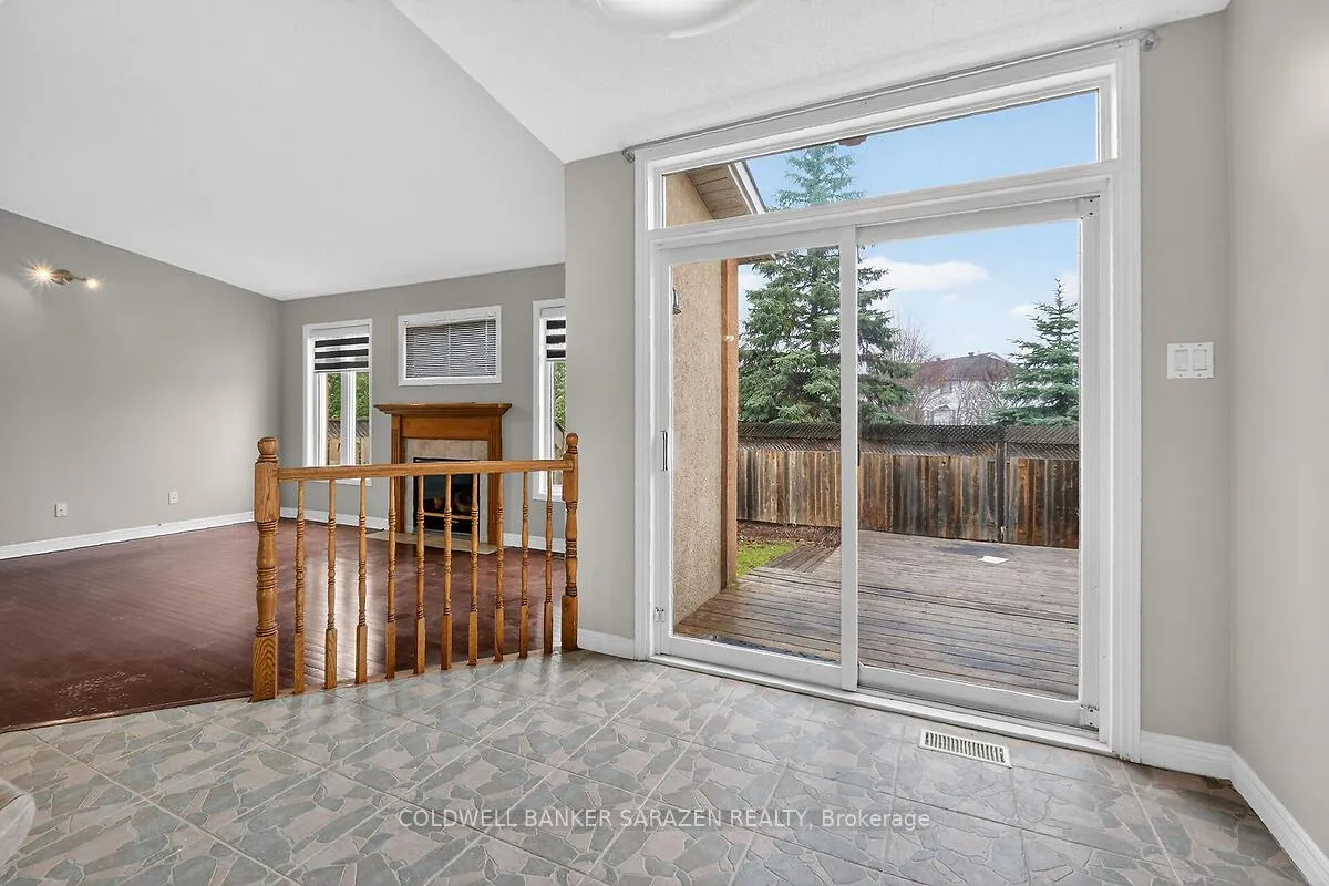 Photo 16 of 33 Rialto Way, Ottawa, Hunt Club Park/Greenboro — HOMEH