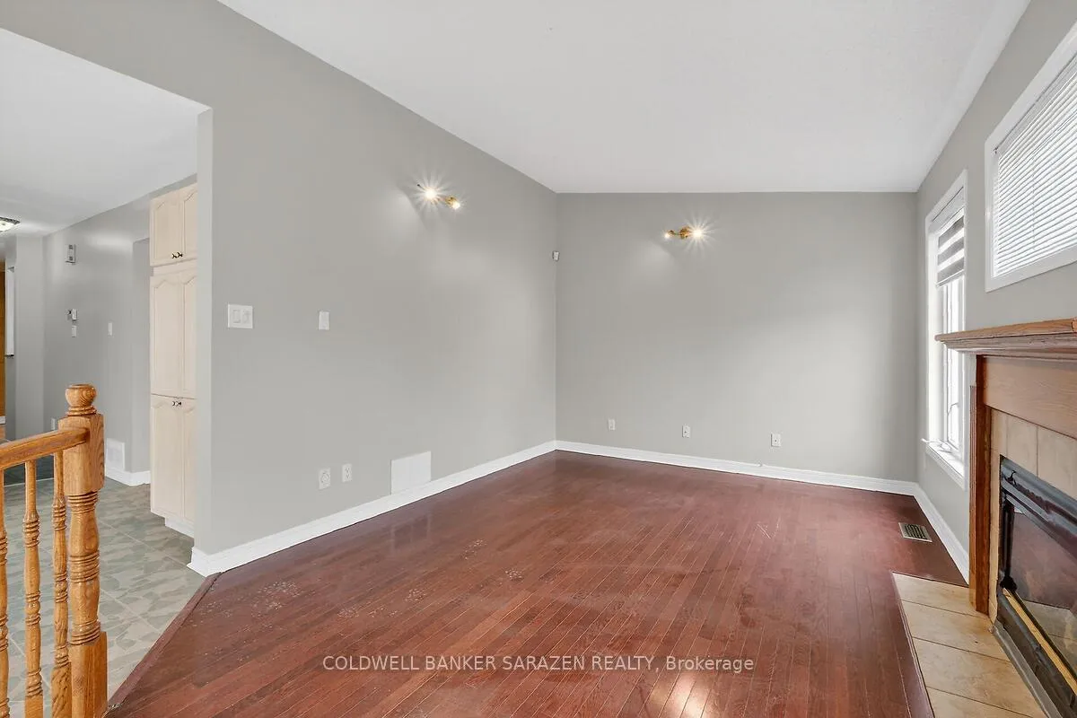 Photo 19 of 33 Rialto Way, Ottawa, Hunt Club Park/Greenboro — HOMEH