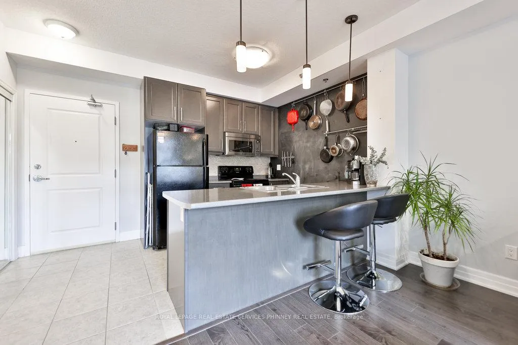 Photo 4 of Unit 230, 5317 Upper Middle Road, Burlington, Orchard — HOMEH