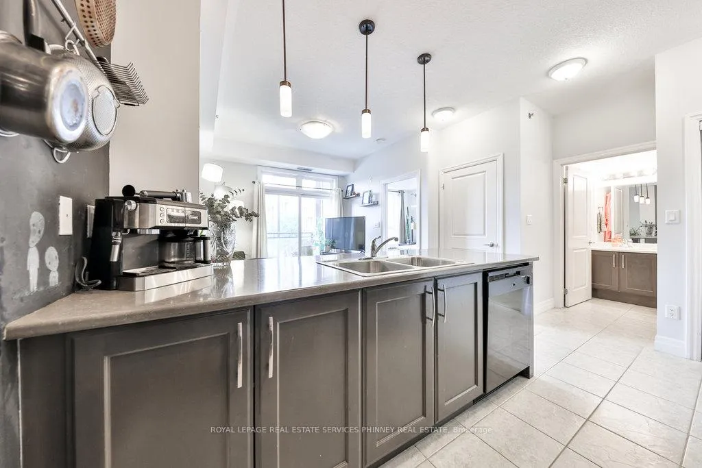 Photo 6 of Unit 230, 5317 Upper Middle Road, Burlington, Orchard — HOMEH