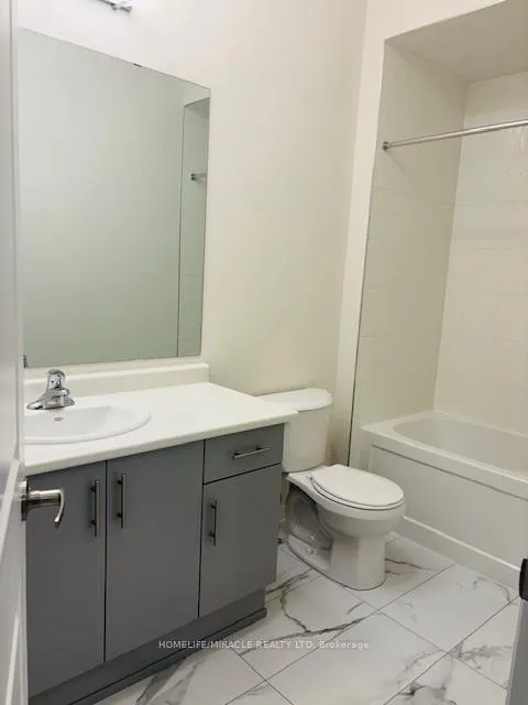 Photo 9 of 21 Fieldfare Road, Brampton, Credit Valley — HOMEH