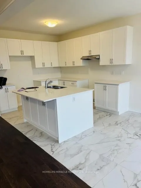 Photo 16 of 21 Fieldfare Road, Brampton, Credit Valley — HOMEH