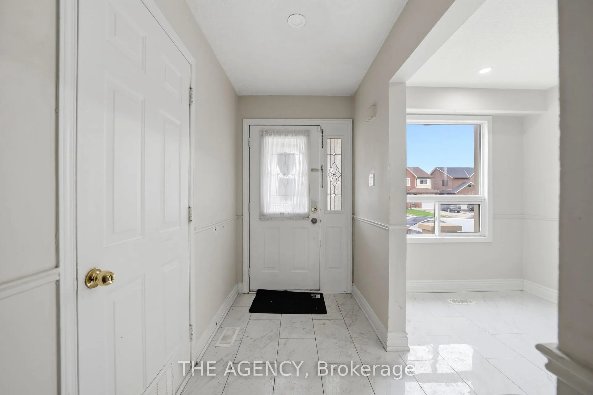 Photo 4 of 416 Hansen Road N, Brampton, Madoc — HOMEH