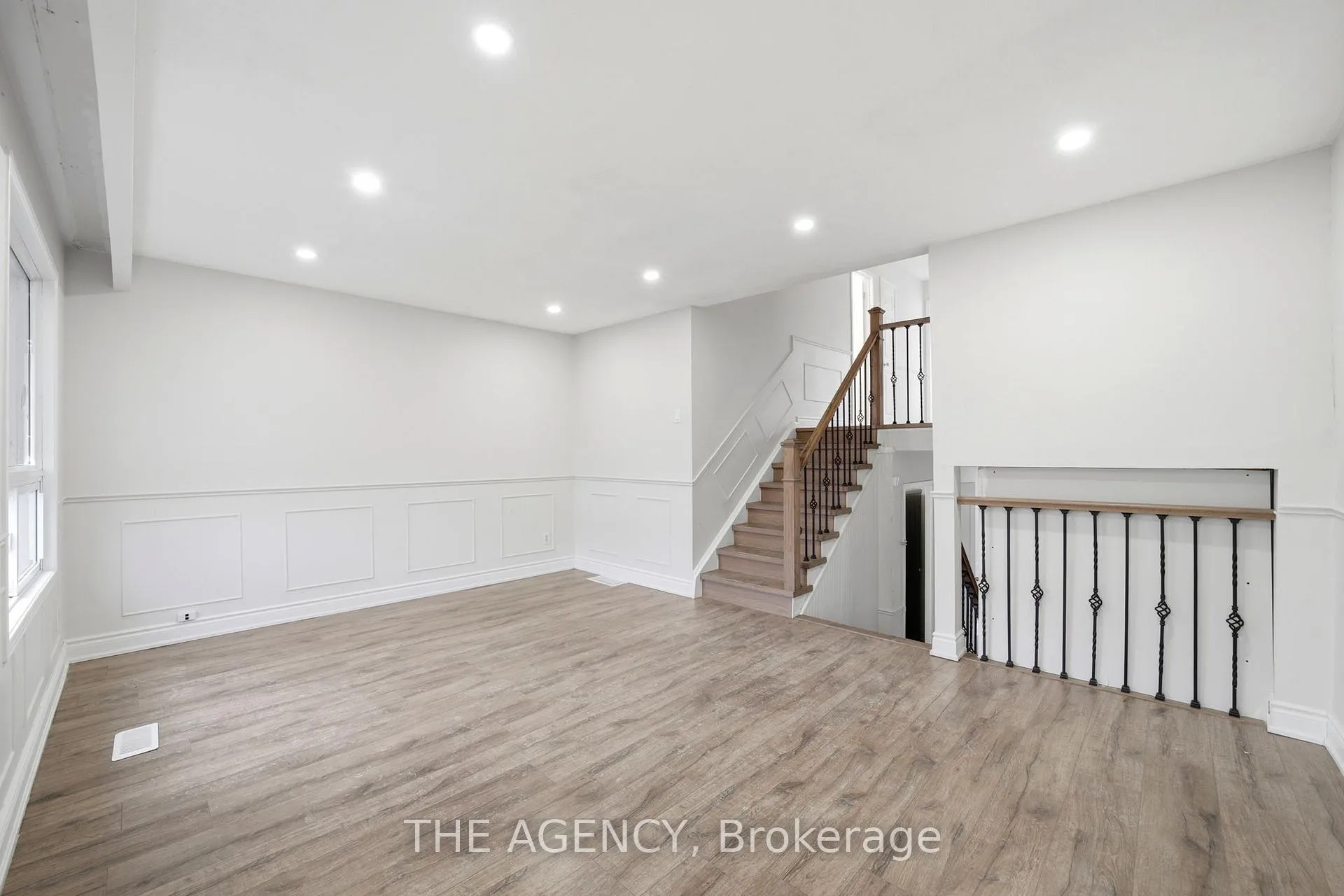 Photo 17 of 416 Hansen Road N, Brampton, Madoc — HOMEH