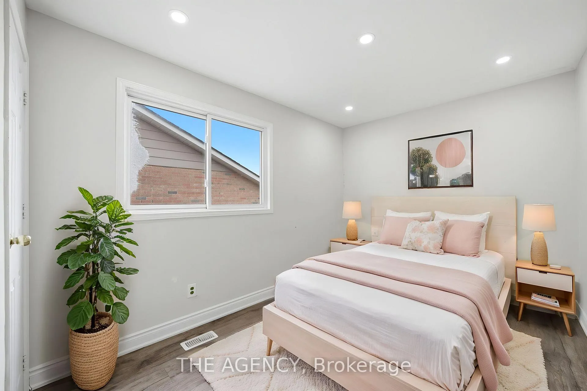 Photo 23 of 416 Hansen Road N, Brampton, Madoc — HOMEH