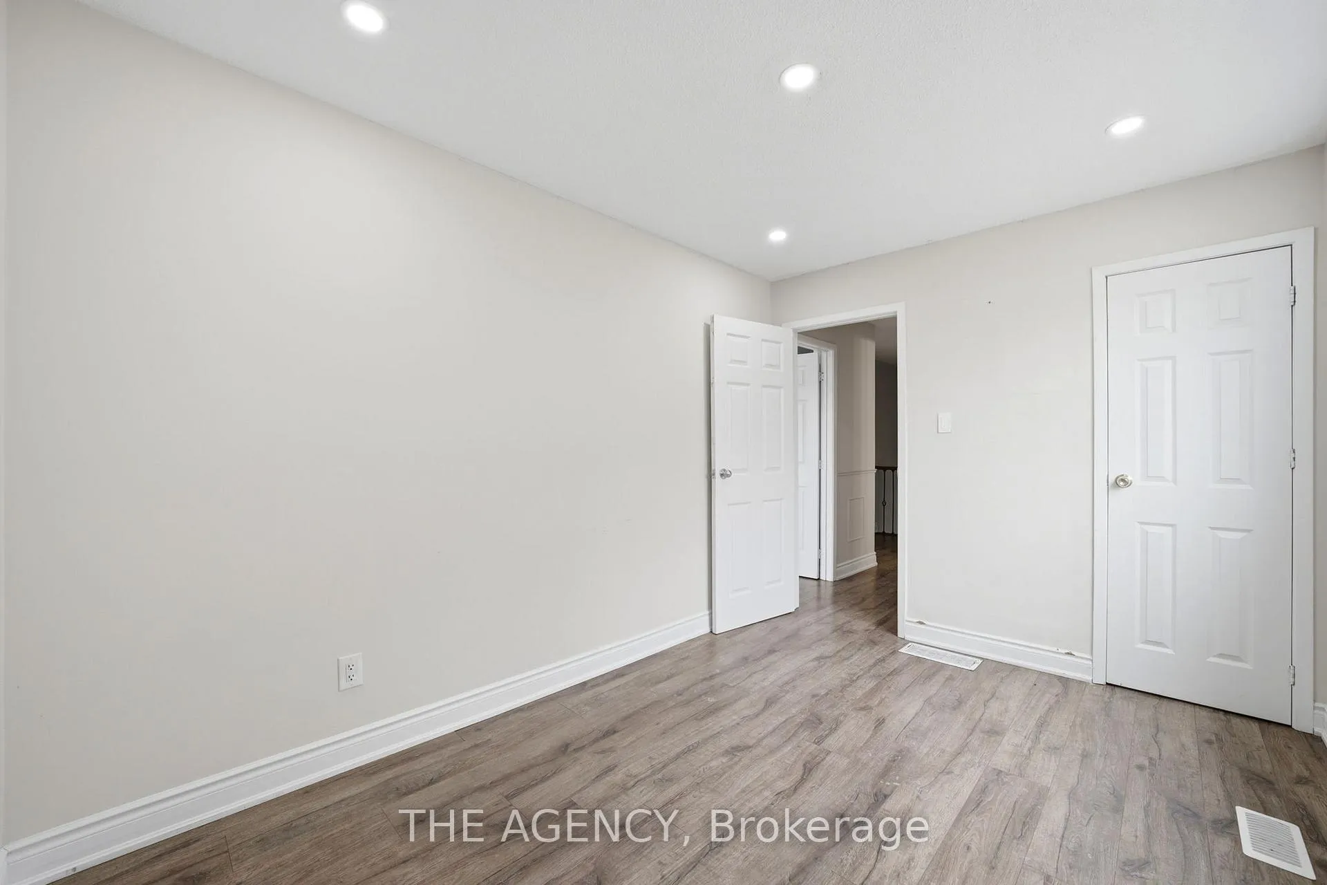 Photo 26 of 416 Hansen Road N, Brampton, Madoc — HOMEH