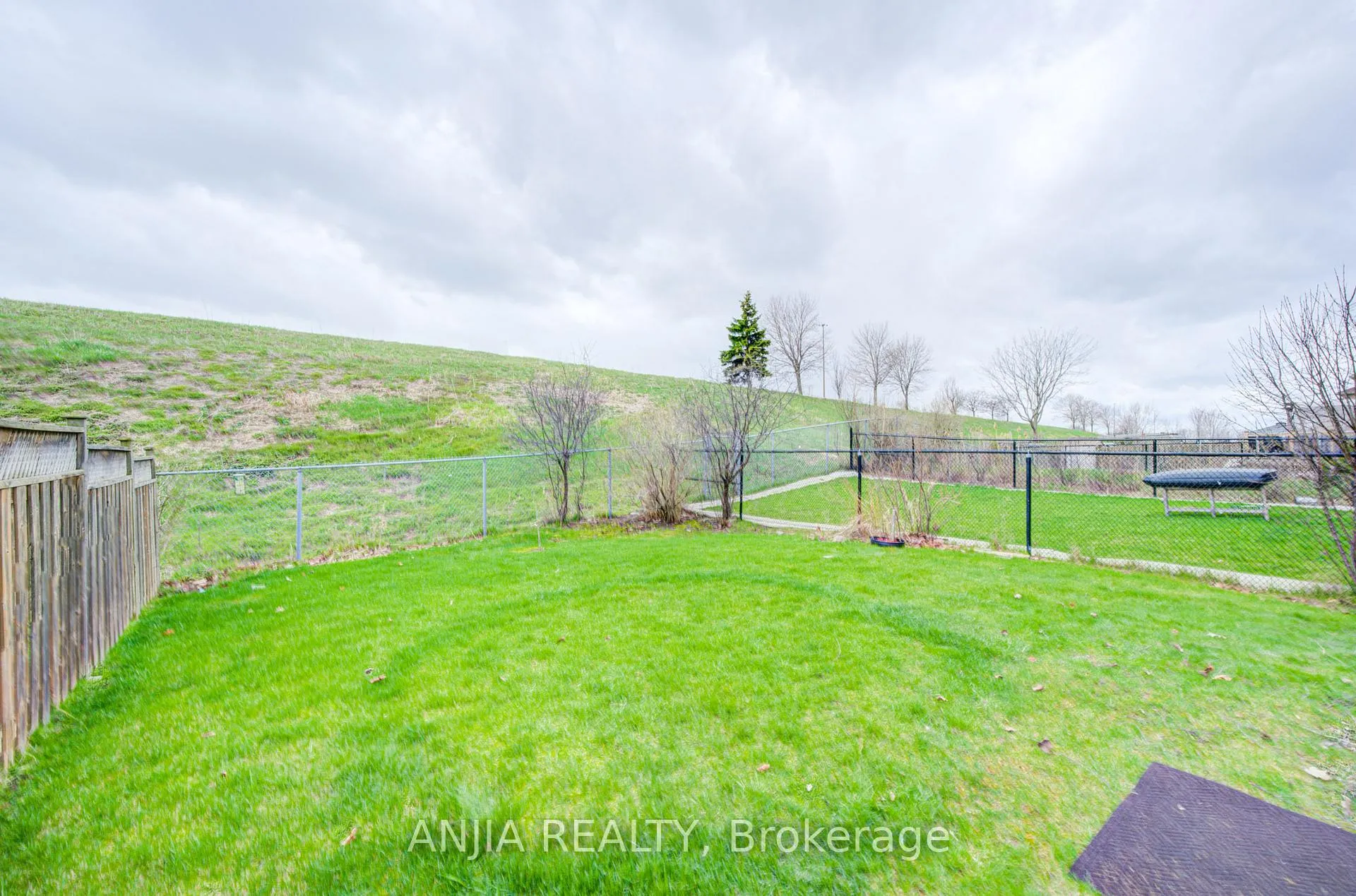 Photo 48 of 503 Caboto Trail, Markham, Village Green-South Unionville — HOMEH