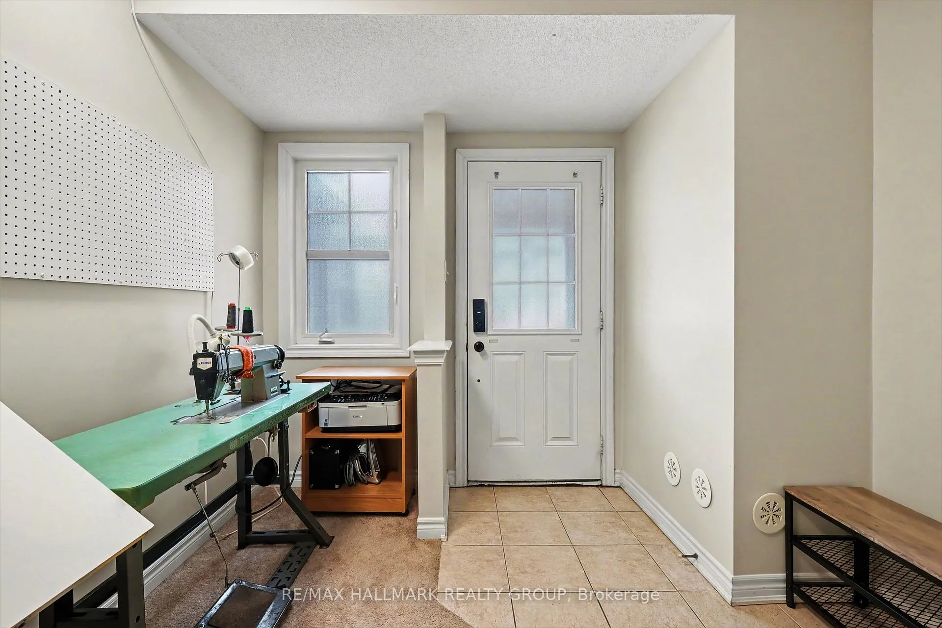 Photo 7 of 2516 Nutgrove Avenue, Ottawa, Barrhaven - Half Moon Bay — HOMEH
