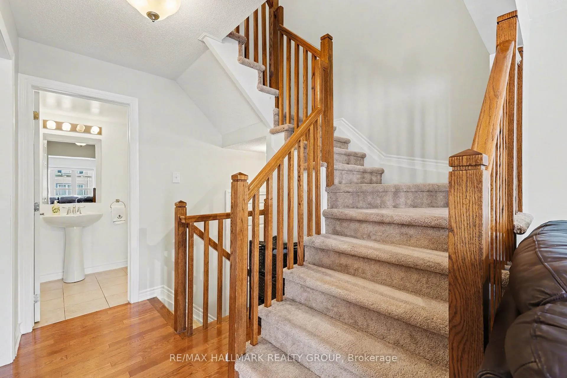 Photo 10 of 2516 Nutgrove Avenue, Ottawa, Barrhaven - Half Moon Bay — HOMEH