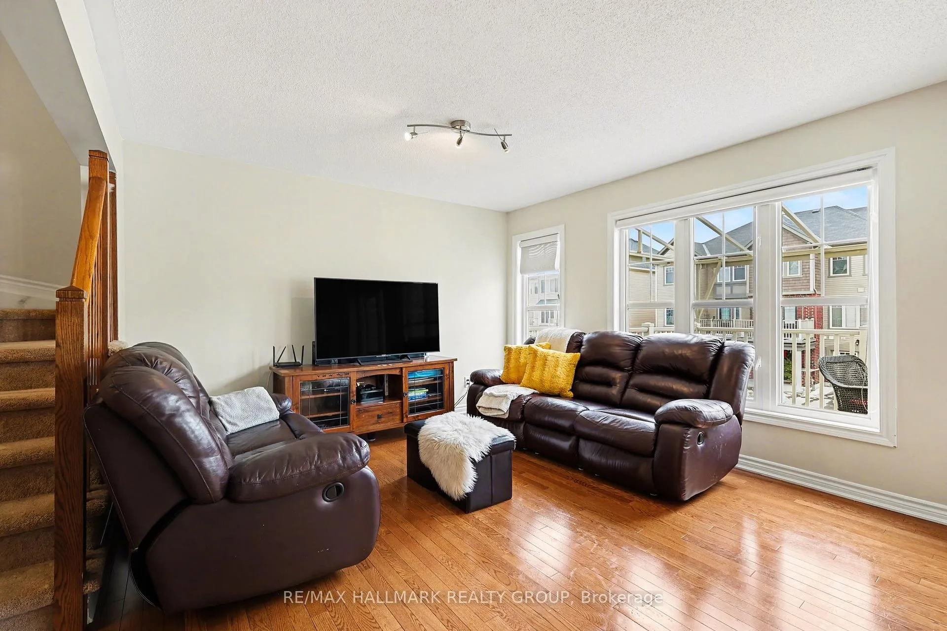 Photo 13 of 2516 Nutgrove Avenue, Ottawa, Barrhaven - Half Moon Bay — HOMEH