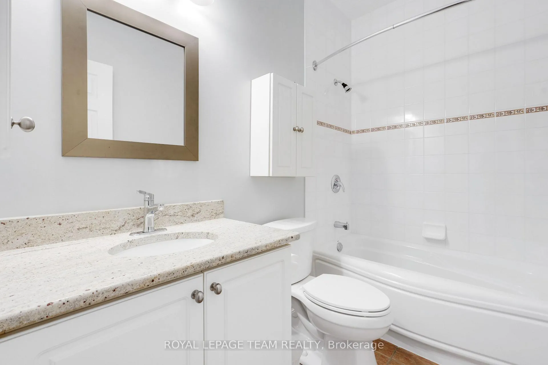 Photo 21 of 114 Bartlett Private, Ottawa, Hunt Club/Western Community — HOMEH