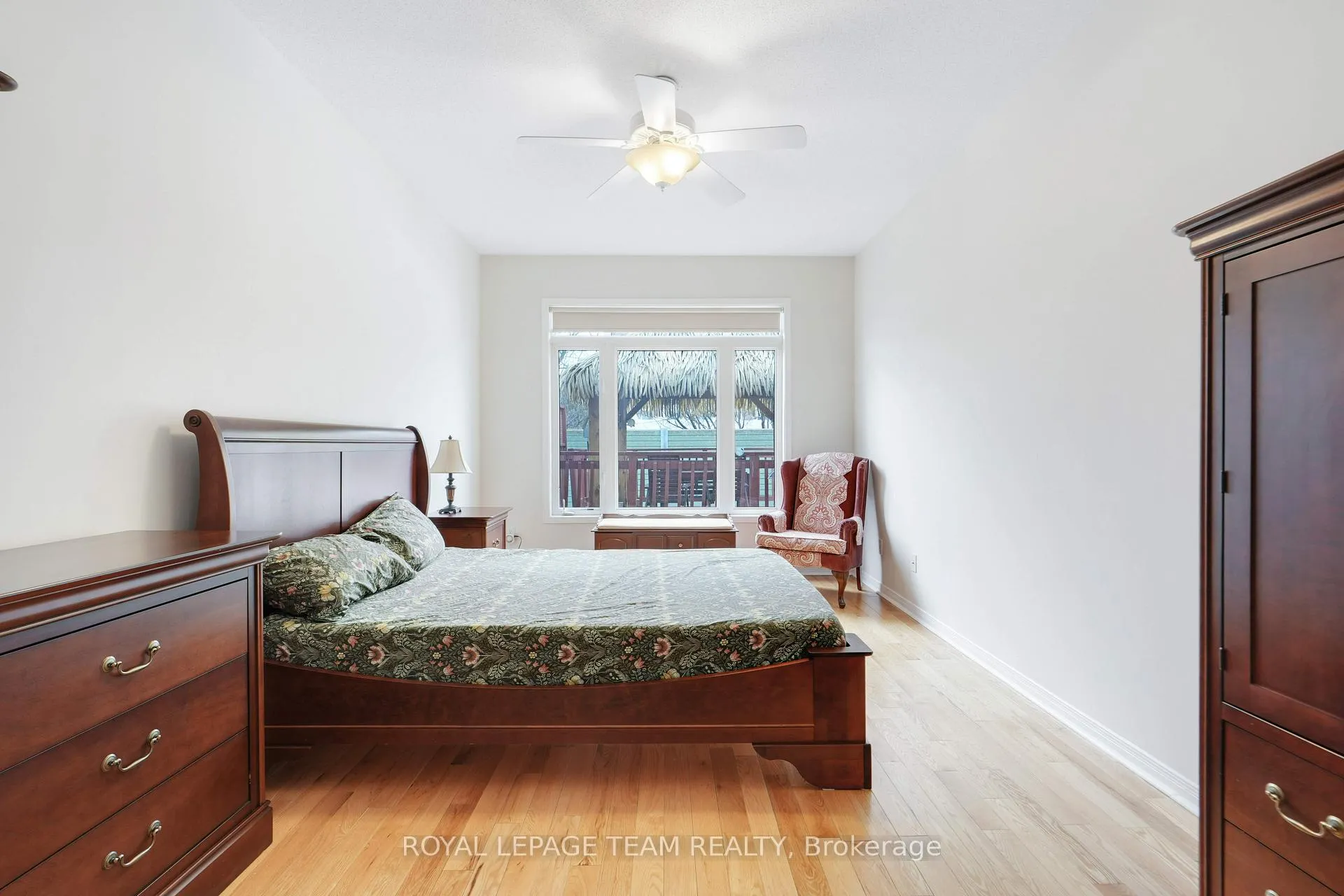 Photo 31 of 114 Bartlett Private, Ottawa, Hunt Club/Western Community — HOMEH