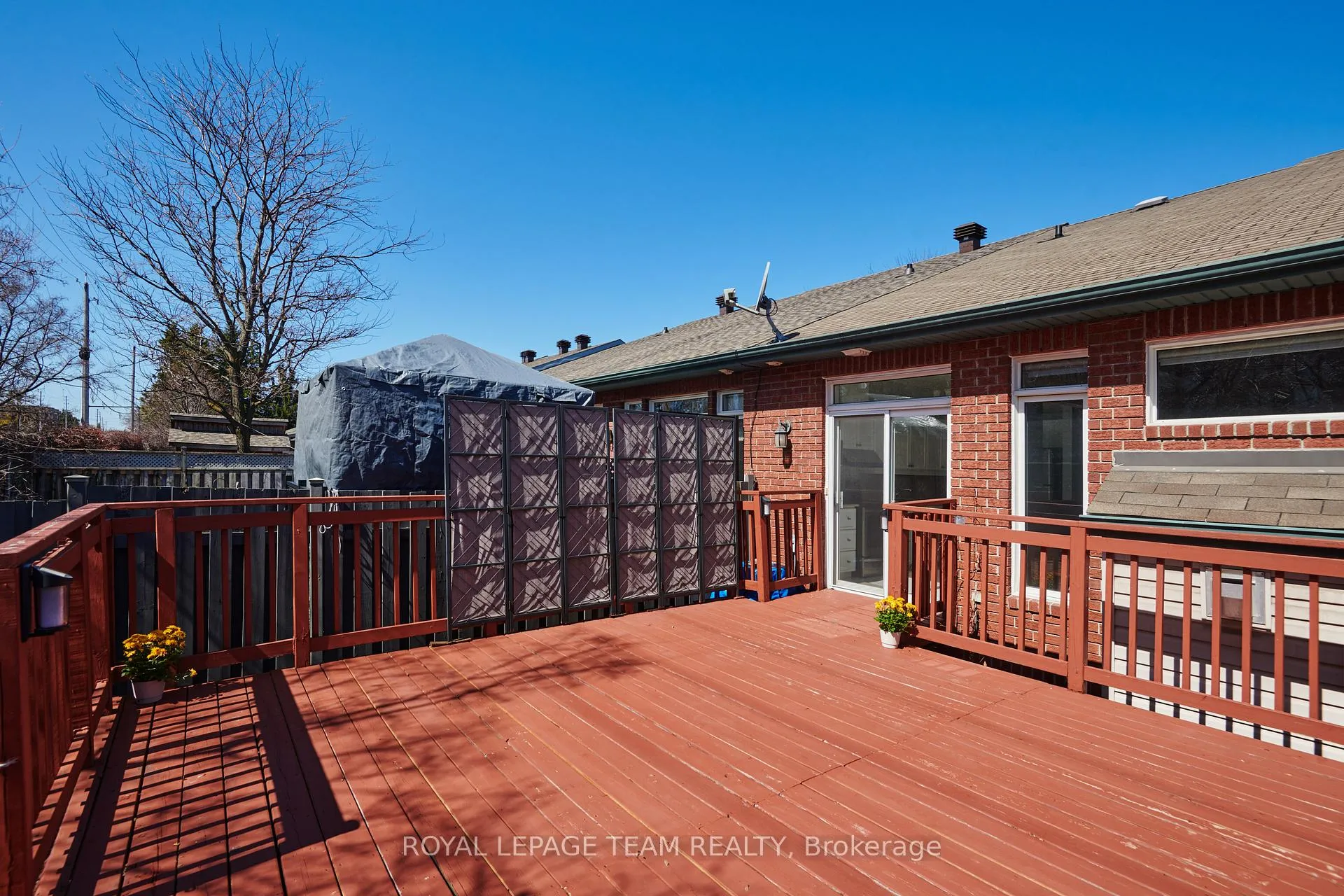 Photo 41 of 114 Bartlett Private, Ottawa, Hunt Club/Western Community — HOMEH