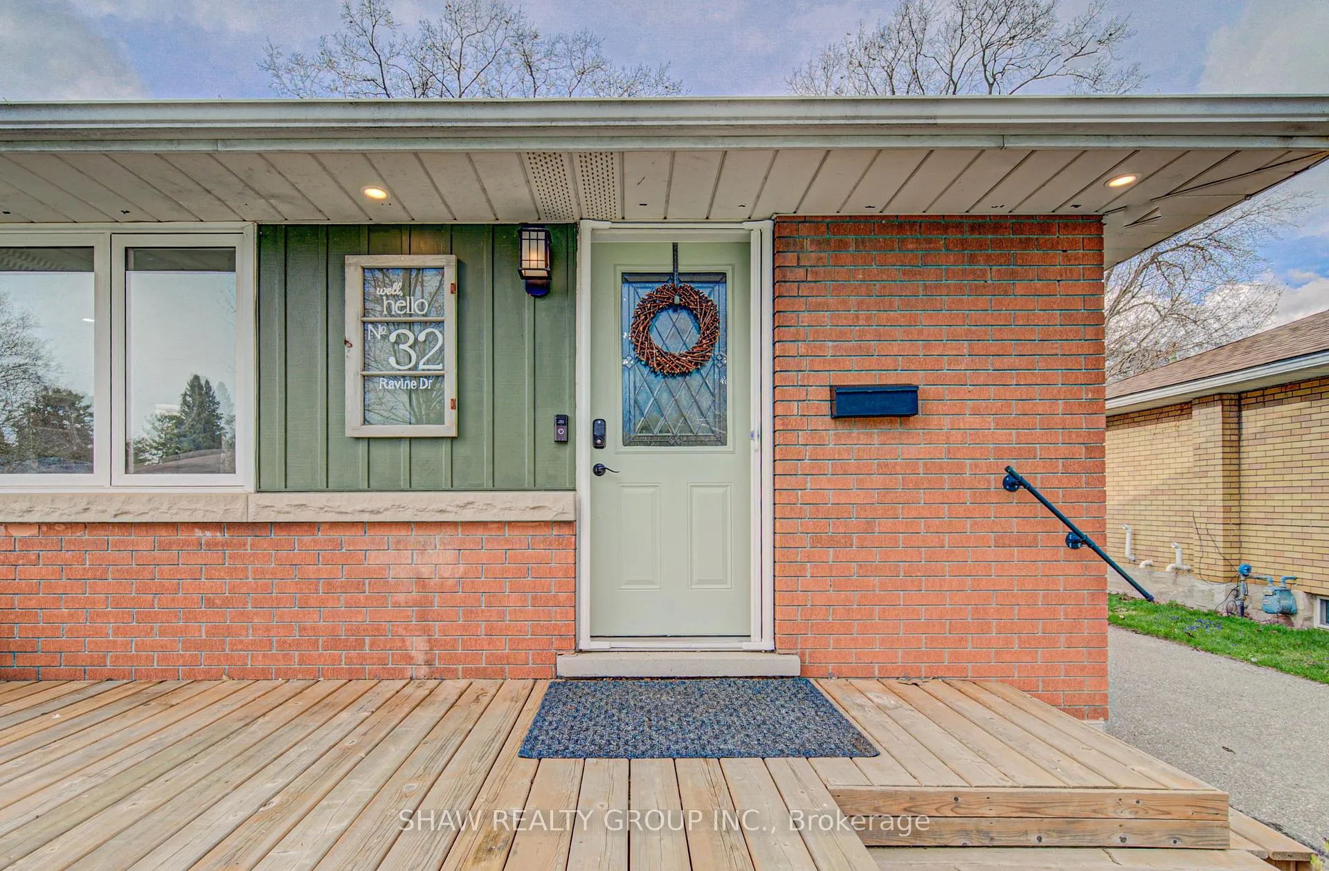 Photo 3 of 32 Ravine Drive, Cambridge — HOMEH