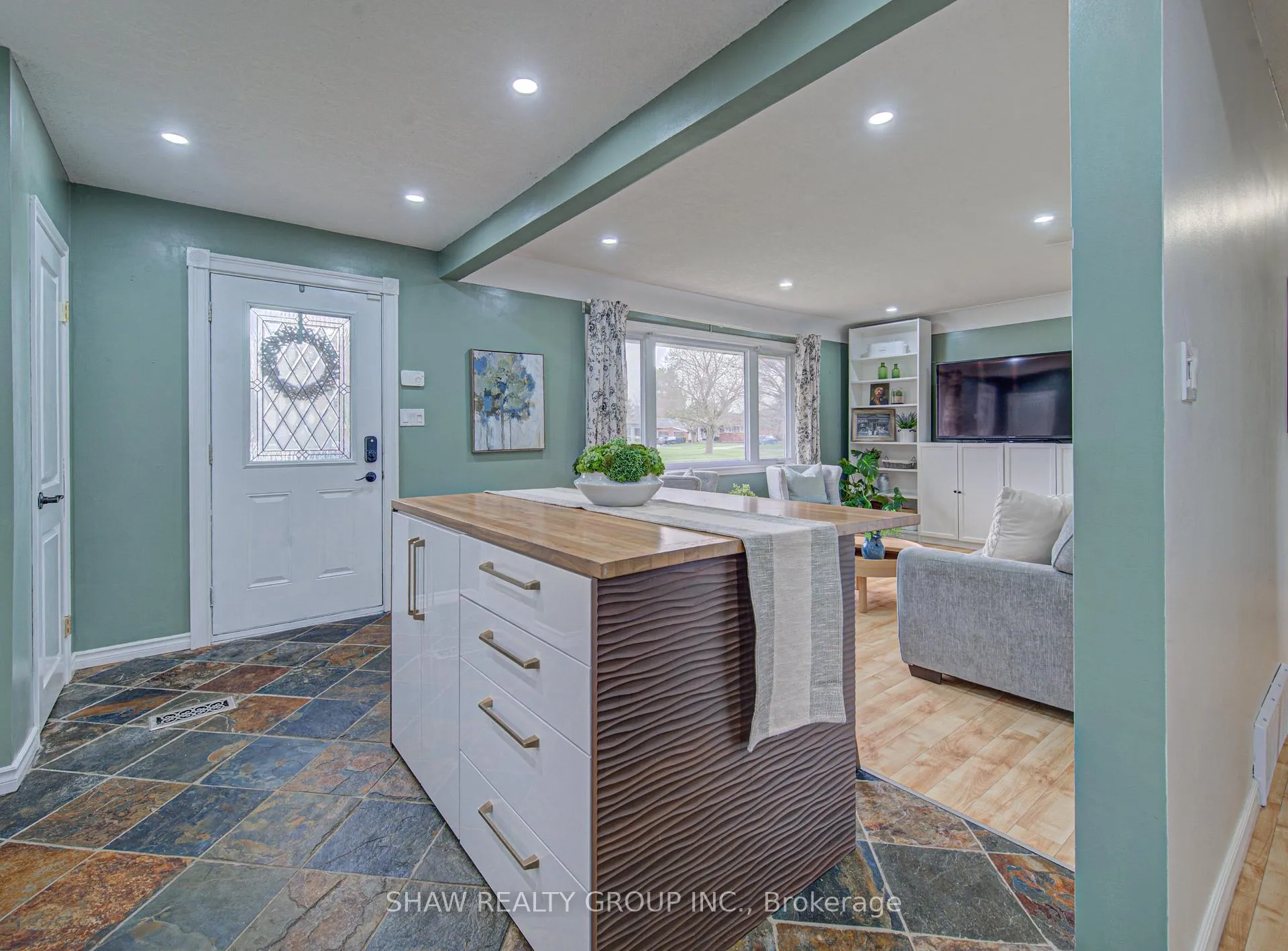 Photo 14 of 32 Ravine Drive, Cambridge — HOMEH