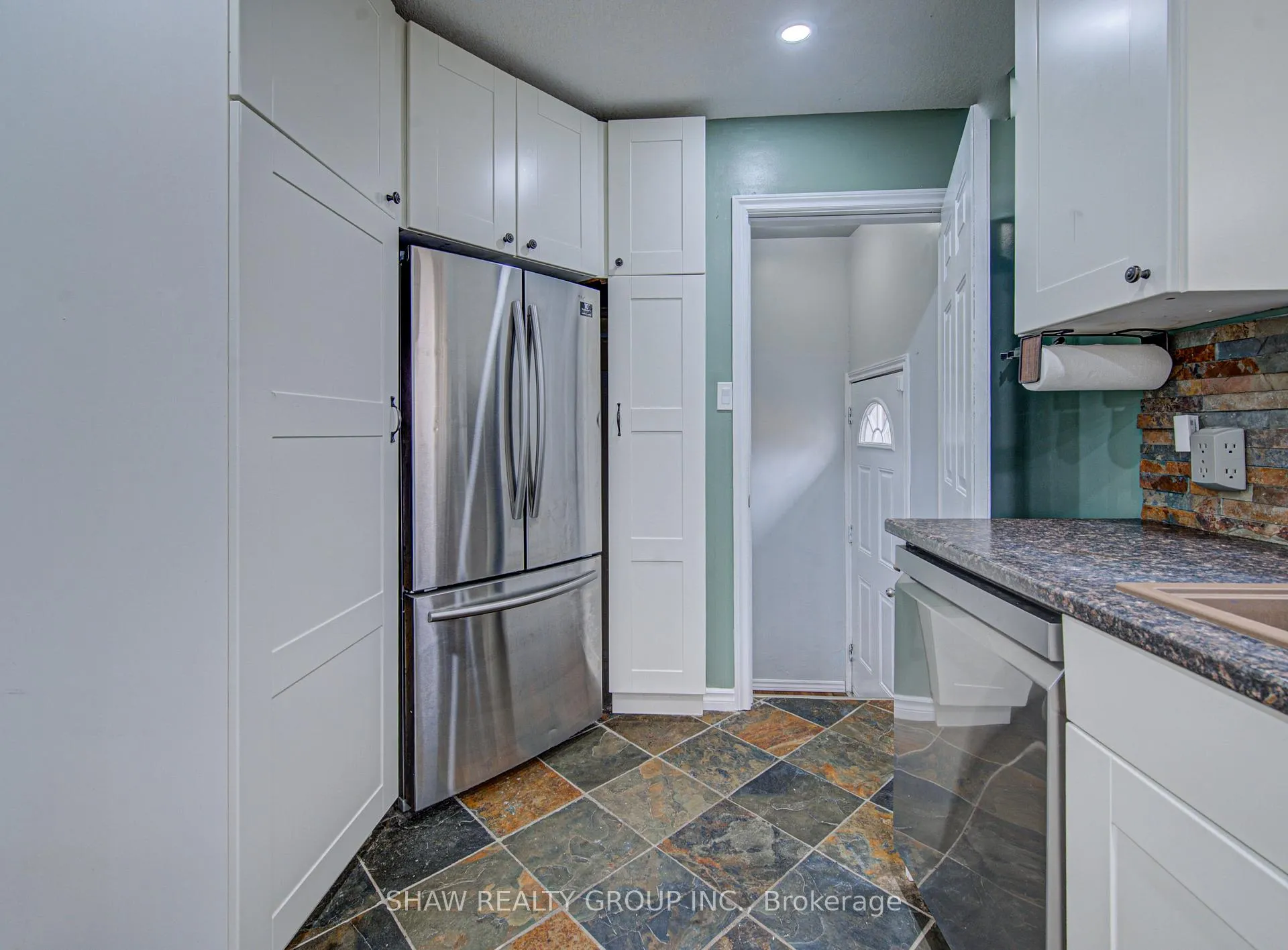 Photo 16 of 32 Ravine Drive, Cambridge — HOMEH