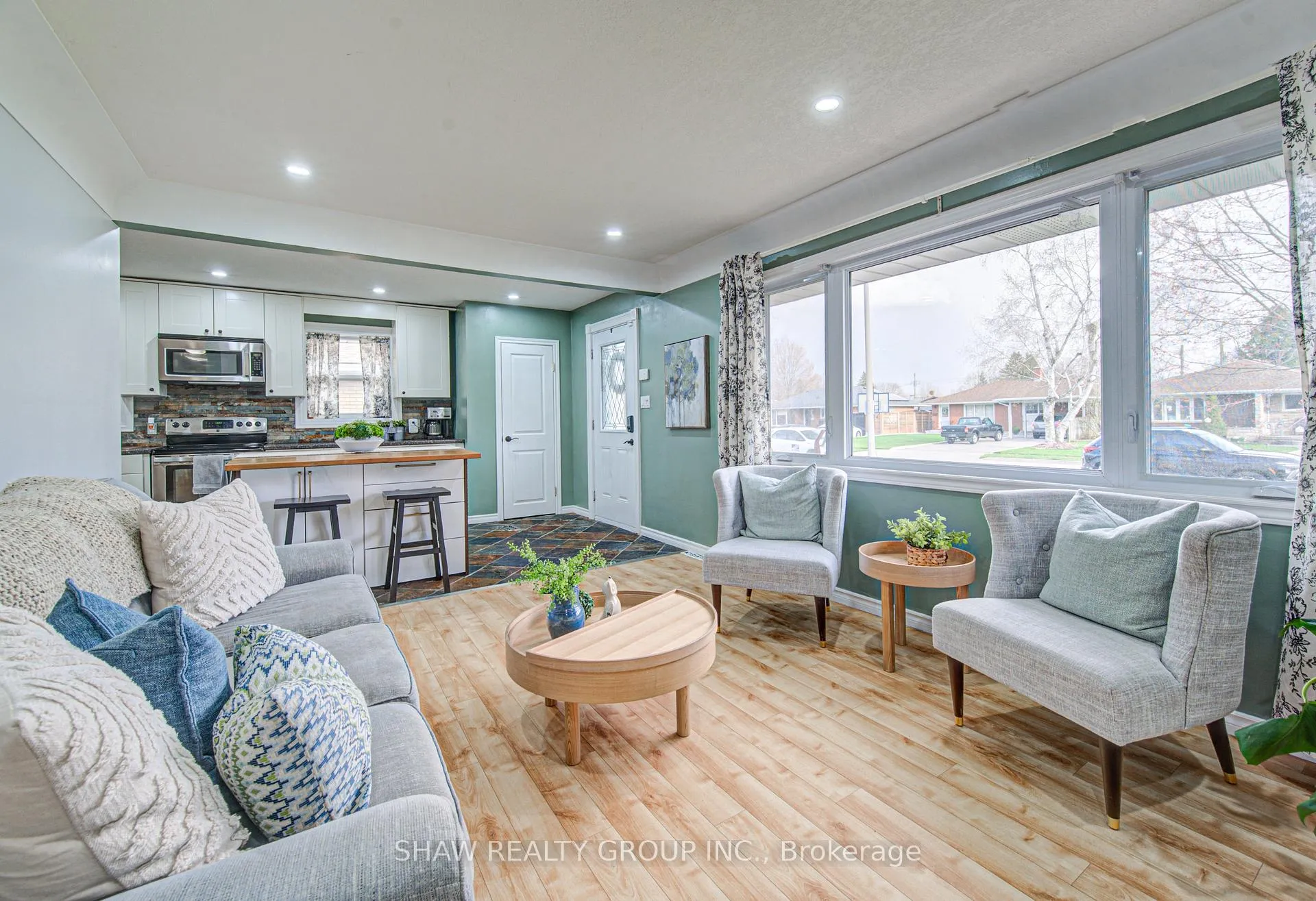 Photo 20 of 32 Ravine Drive, Cambridge — HOMEH