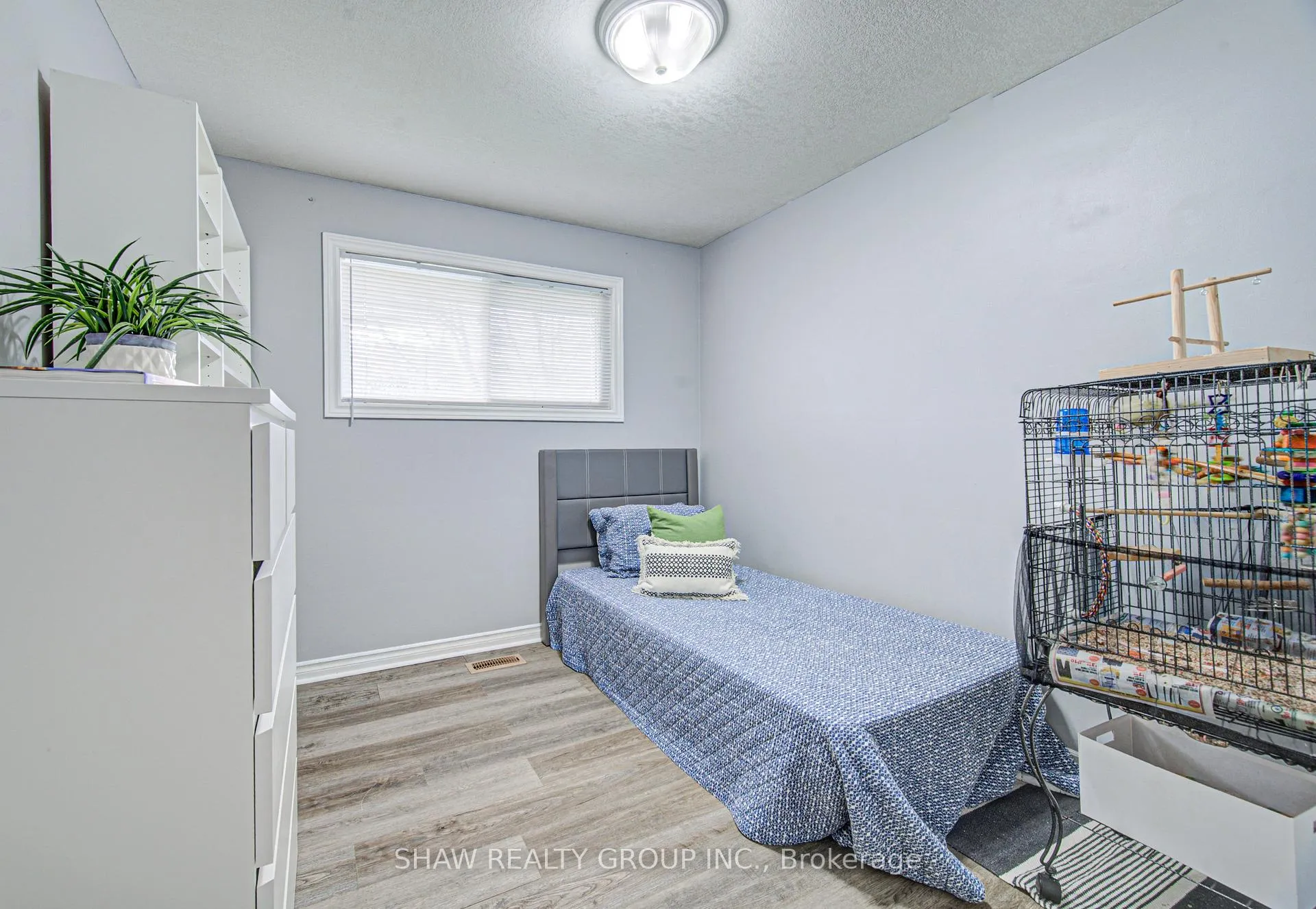 Photo 26 of 32 Ravine Drive, Cambridge — HOMEH