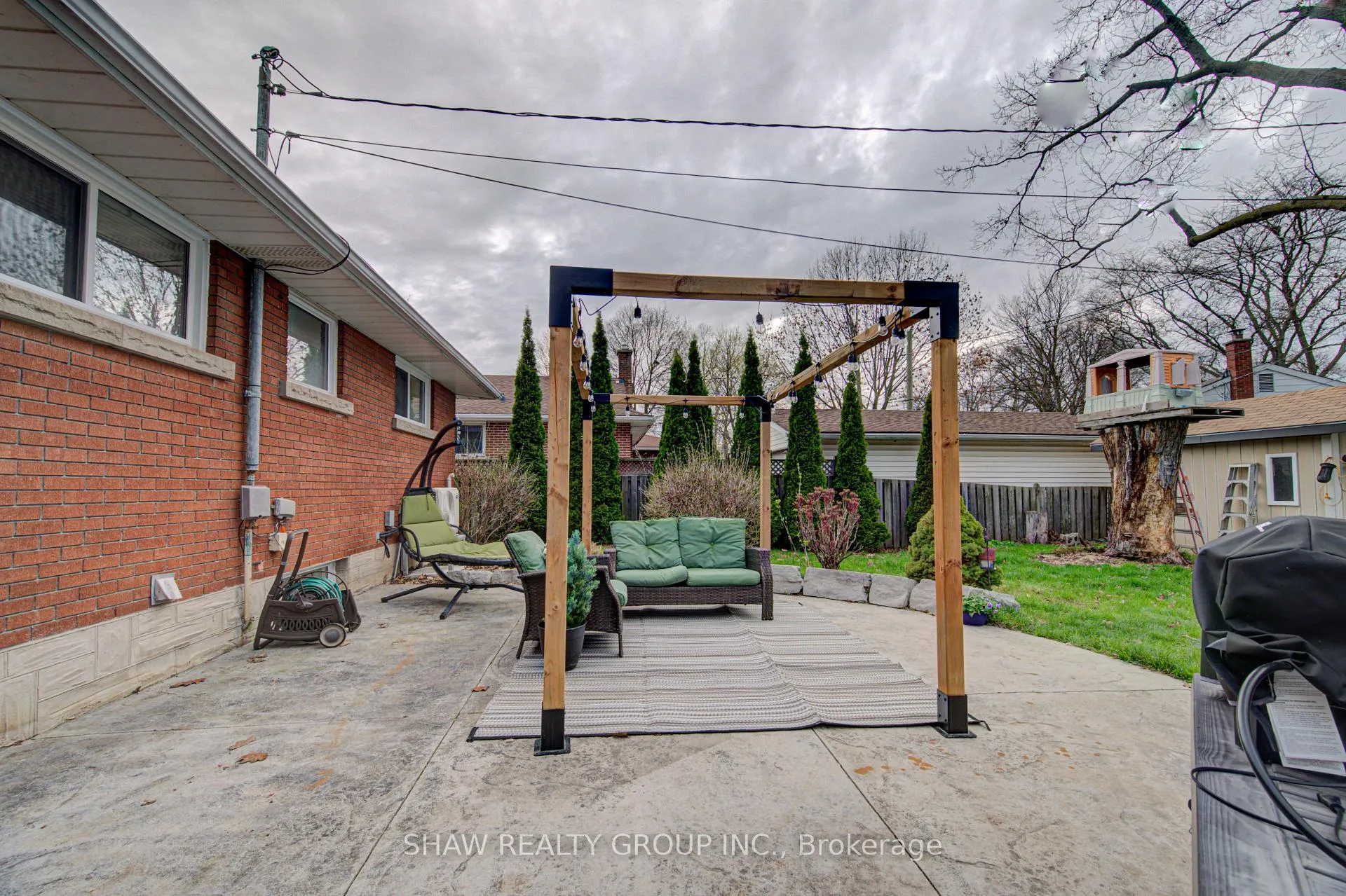 Photo 39 of 32 Ravine Drive, Cambridge — HOMEH