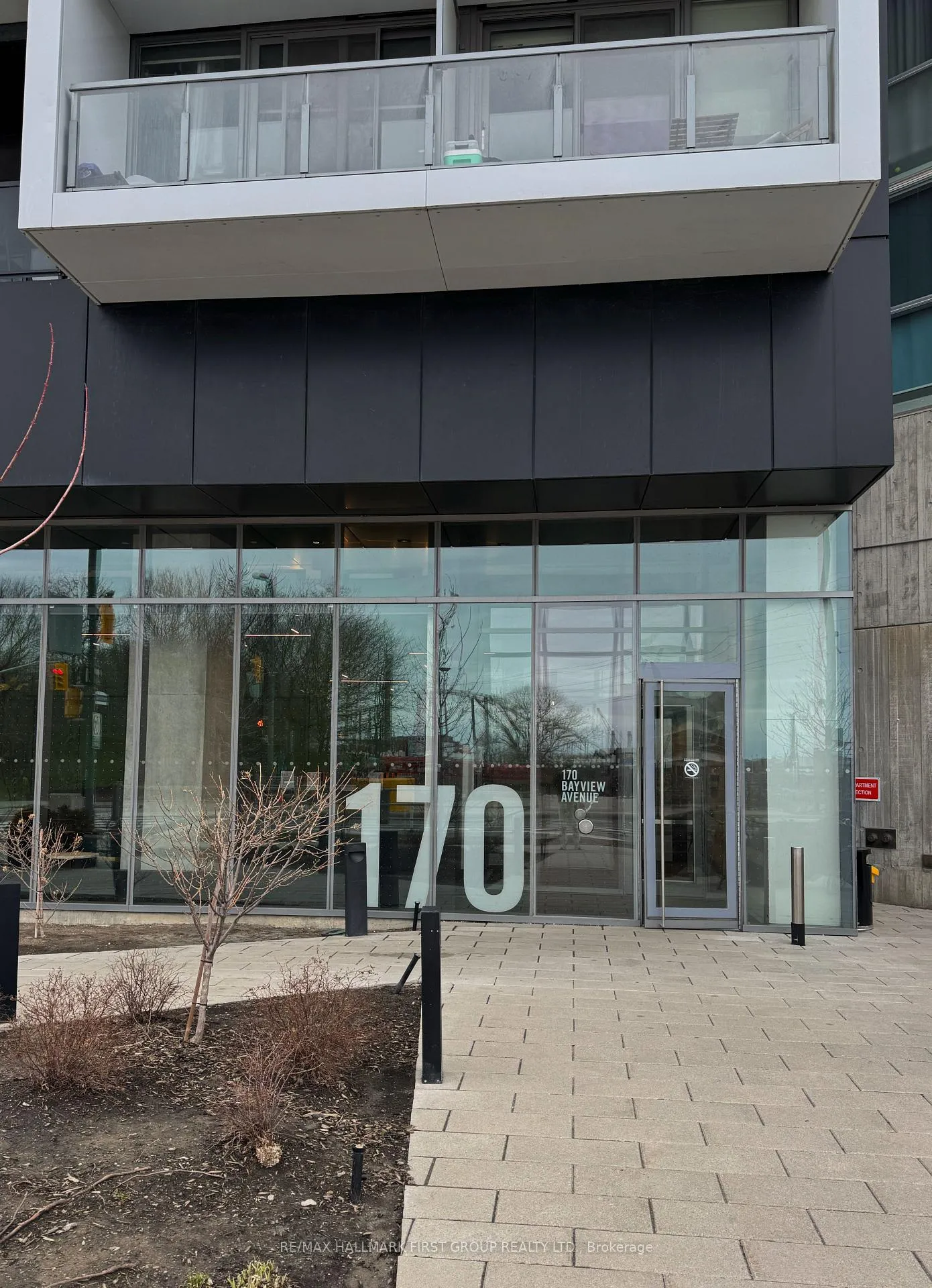 Front of Unit 2710, 170 Bayview Avenue