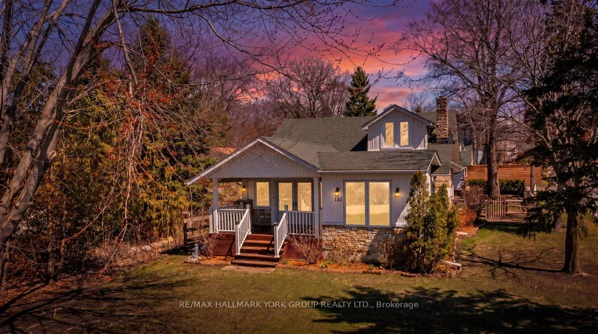 Front of 181 Lake Drive N