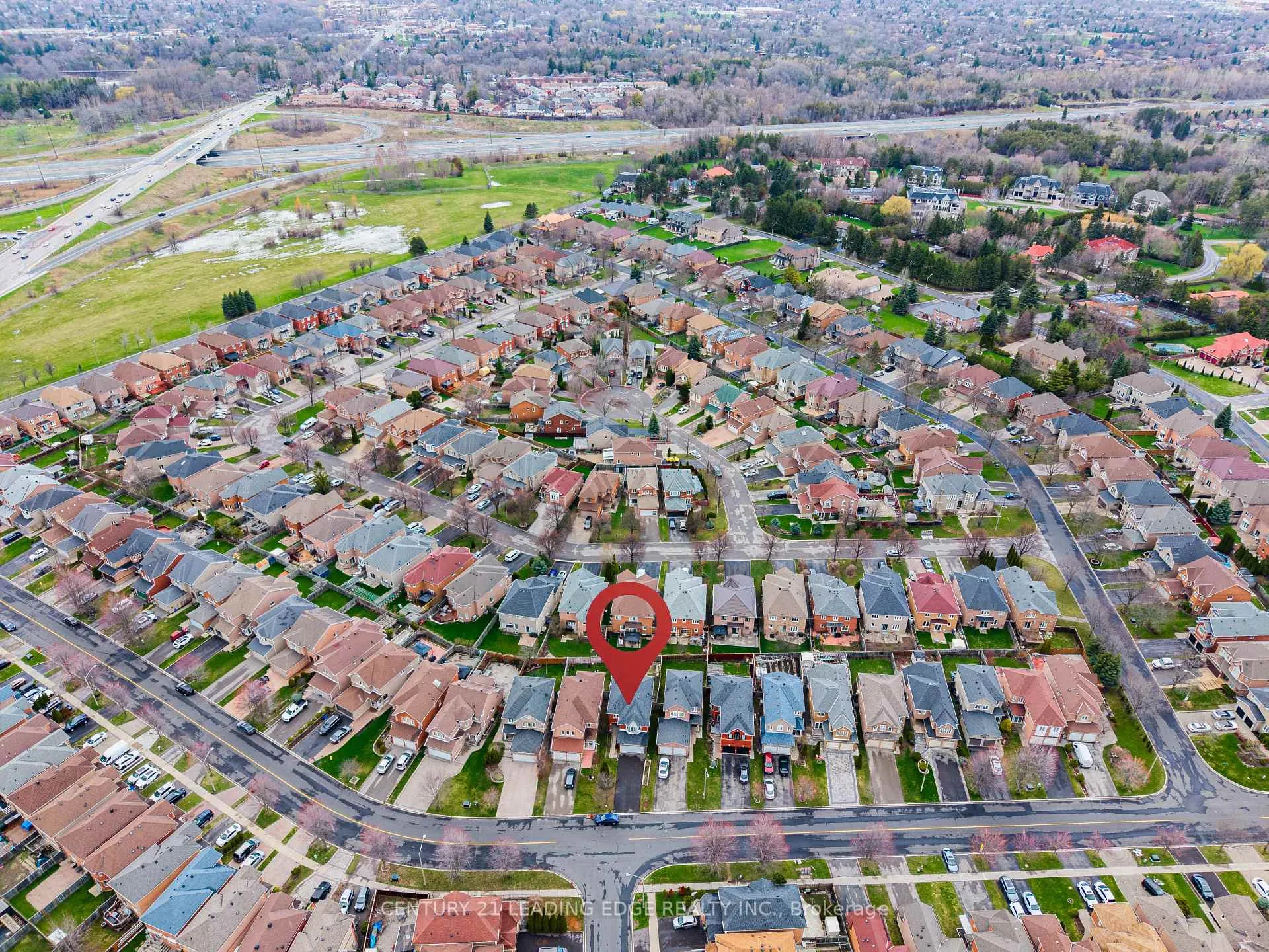 Photo 6 of 146 Roxbury Street, Markham, Rouge River Estates — HOMEH