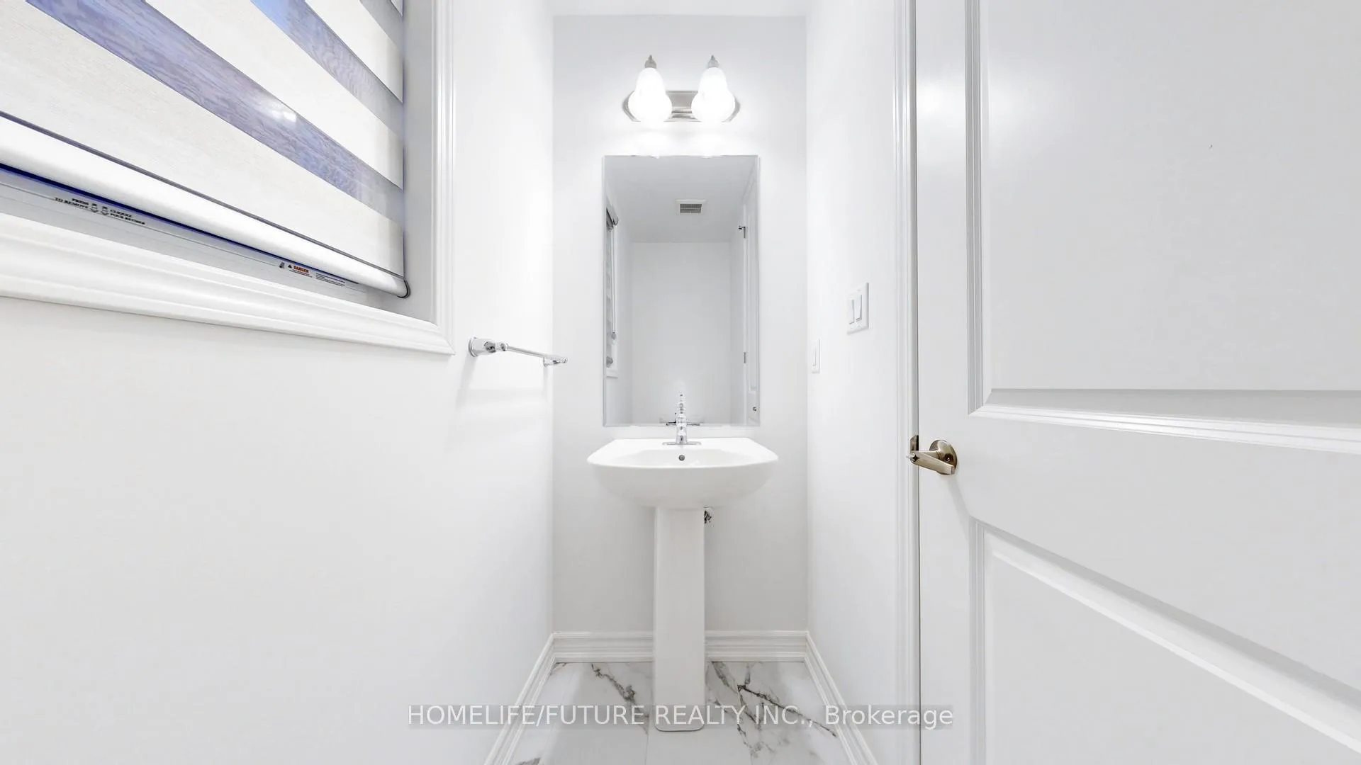 Photo 4 of 1415 Swallowtail Lane, Pickering, Rural Pickering — HOMEH