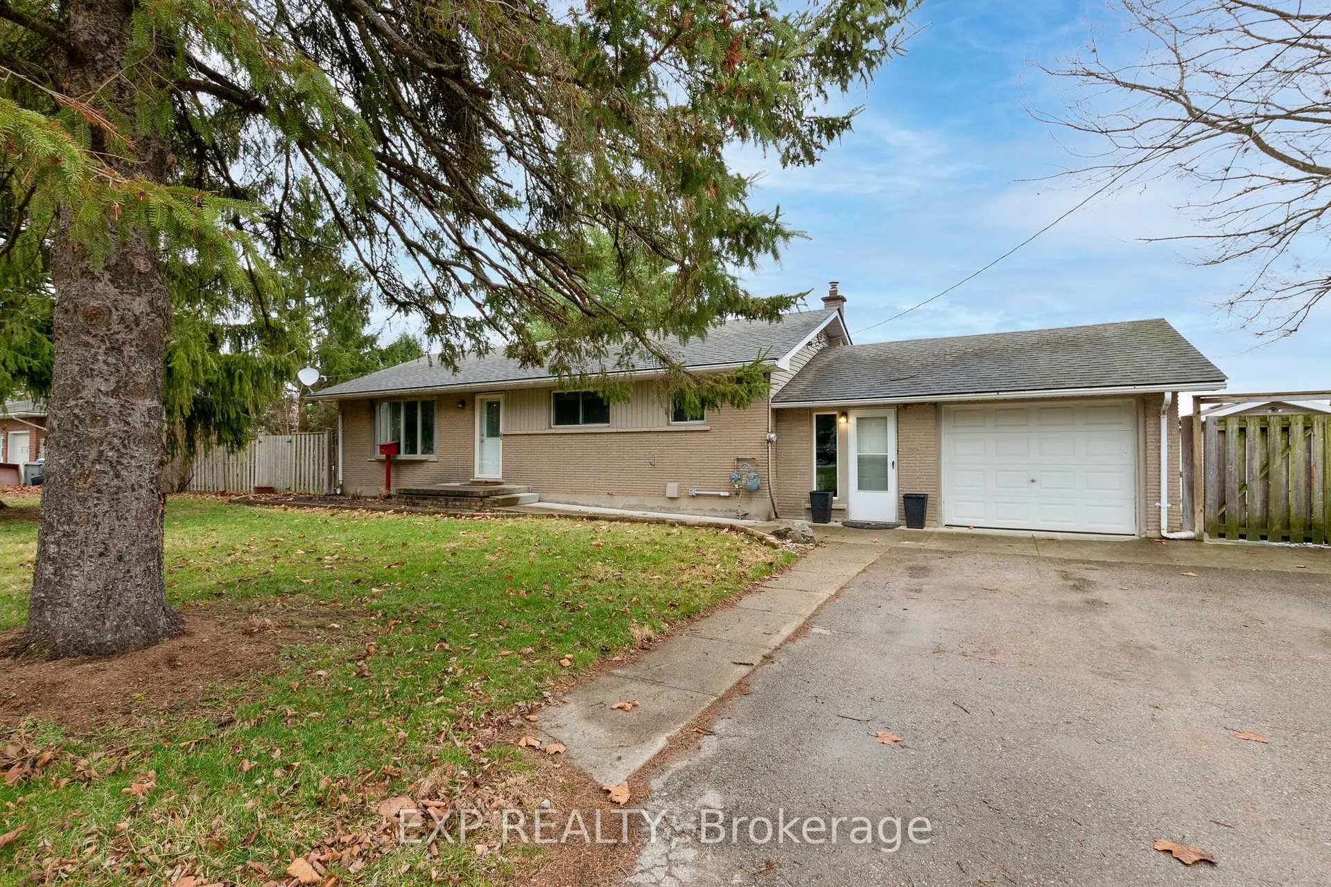 Photo 1 of 9347 Longwoods Road, Middlesex Centre, Delaware Town — HOMEH