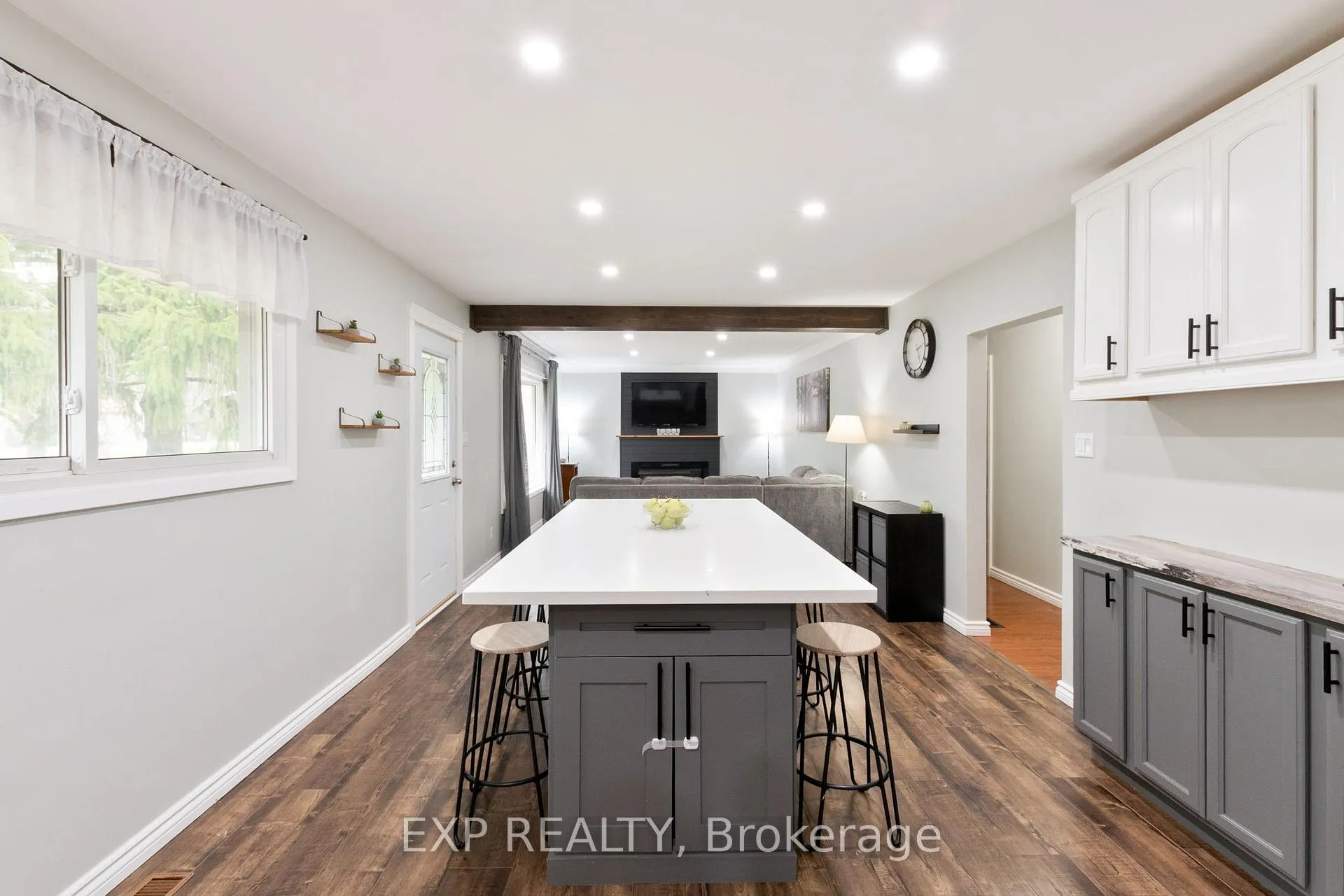 Photo 11 of 9347 Longwoods Road, Middlesex Centre, Delaware Town — HOMEH