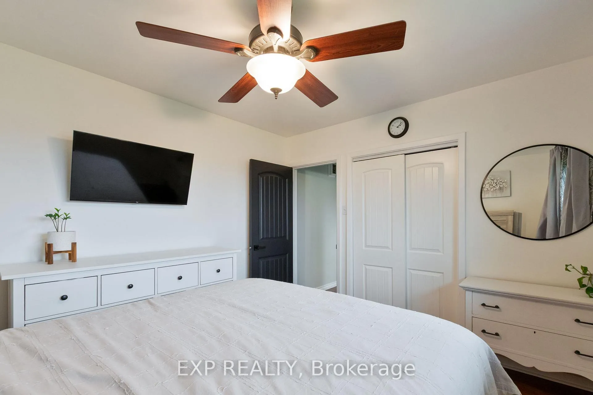 Photo 18 of 9347 Longwoods Road, Middlesex Centre, Delaware Town — HOMEH