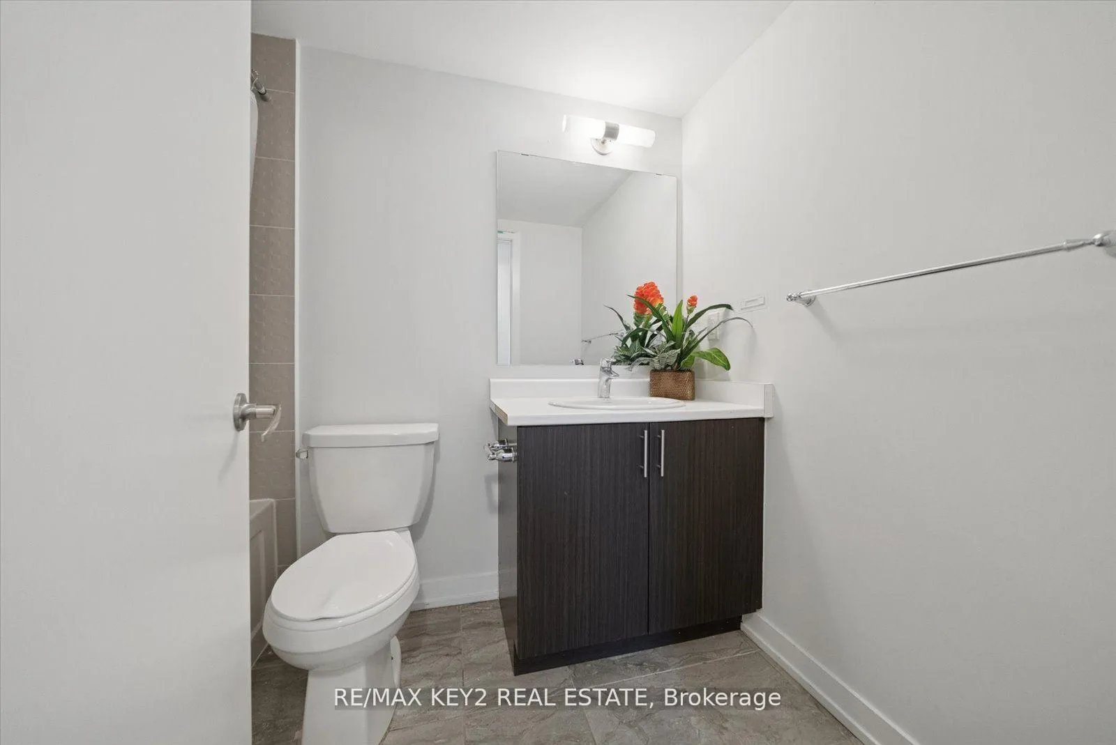 Photo 27 of Unit 113, 1555 Kingston Road, Pickering, Town Centre — HOMEH