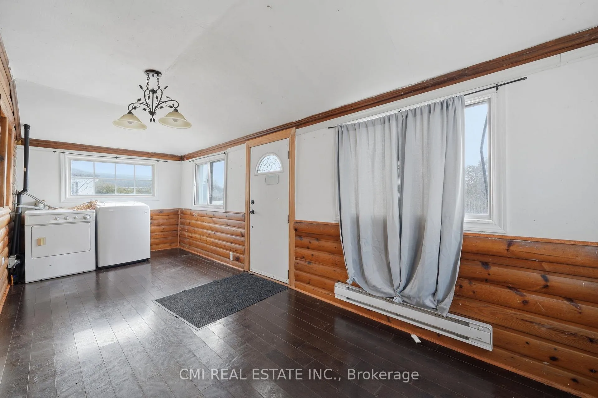 Photo 6 of 795 Third Avenue, Georgina, Historic Lakeshore Communities — HOMEH