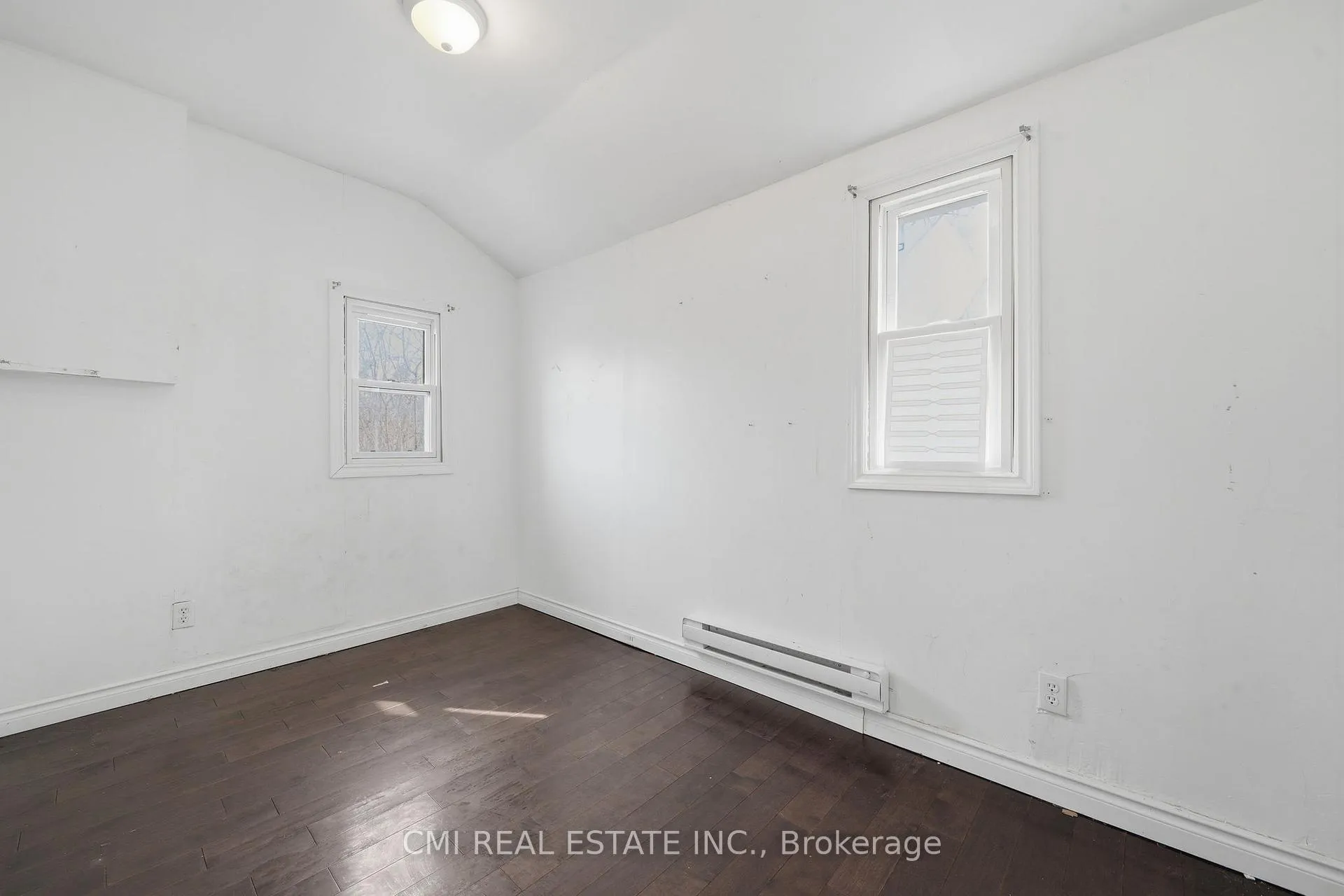 Photo 14 of 795 Third Avenue, Georgina, Historic Lakeshore Communities — HOMEH