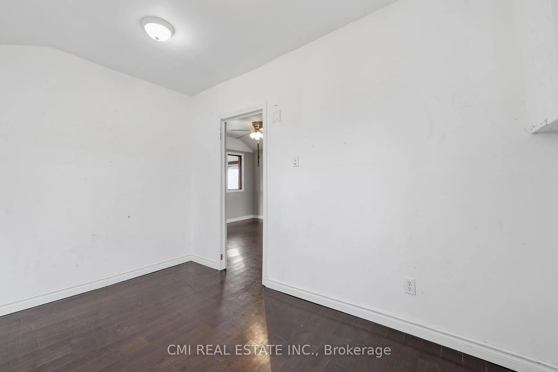 Photo 15 of 795 Third Avenue, Georgina, Historic Lakeshore Communities — HOMEH