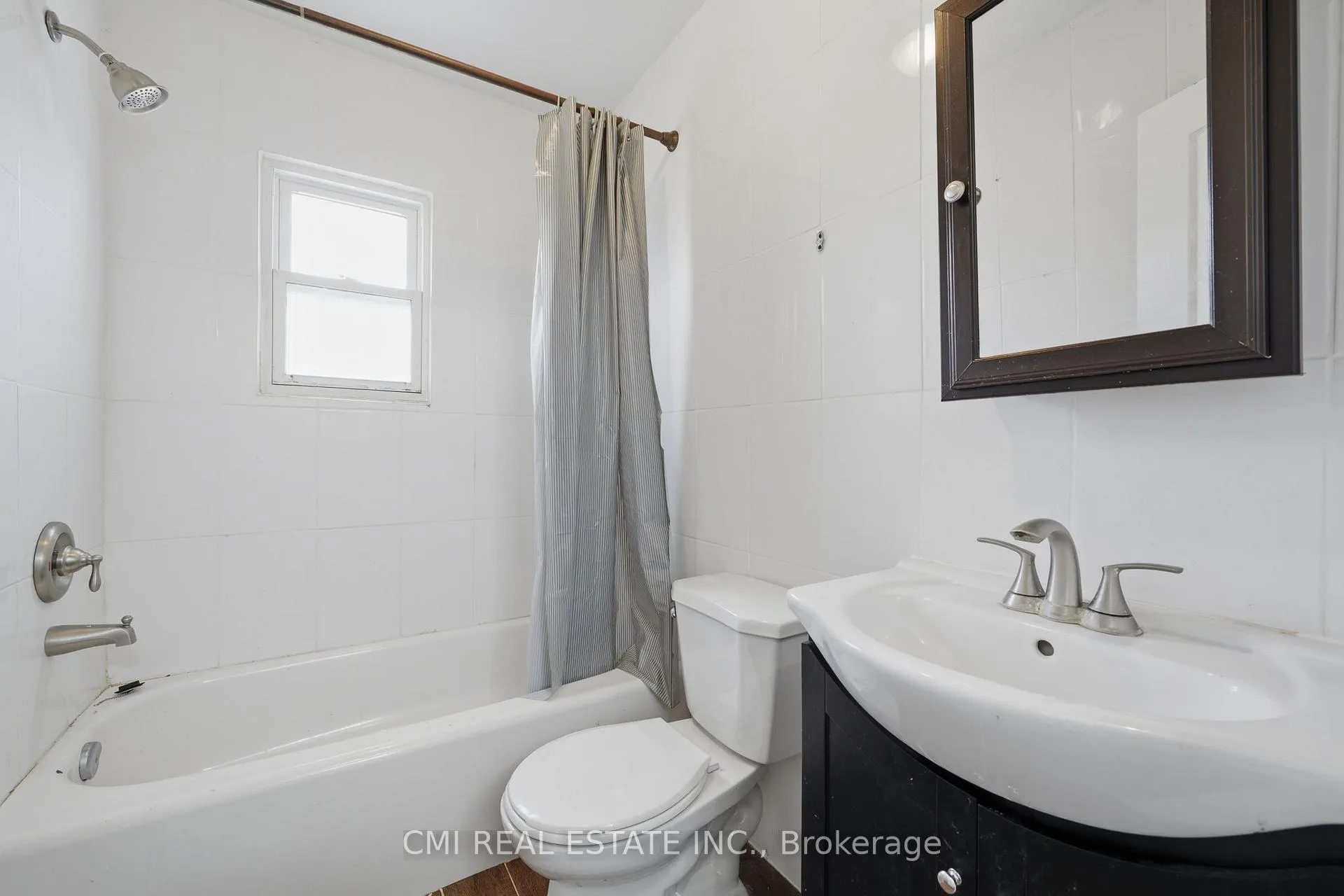 Photo 18 of 795 Third Avenue, Georgina, Historic Lakeshore Communities — HOMEH