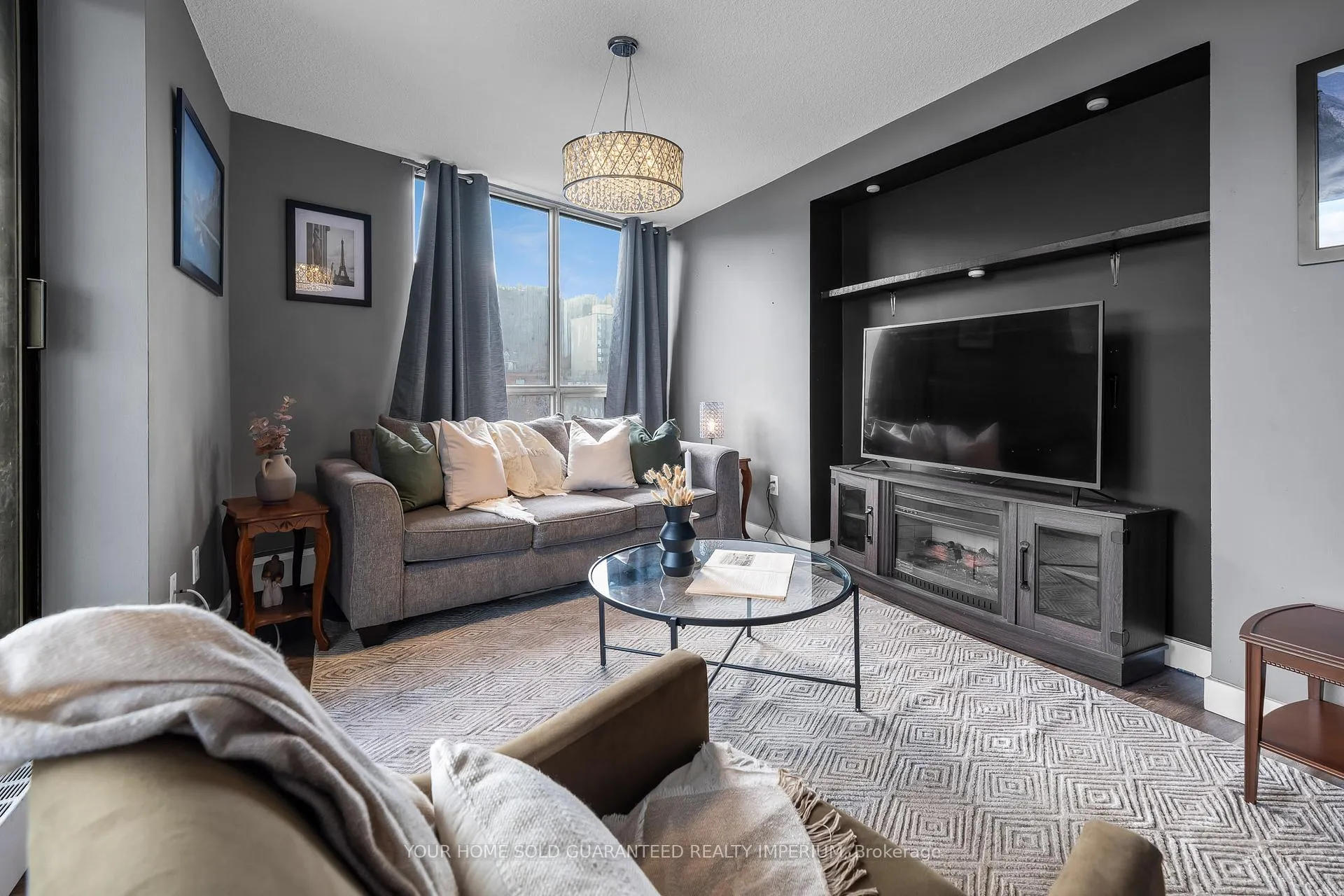Photo 3 of Unit 1406, 150 Charlton Avenue E, Hamilton, Corktown — HOMEH