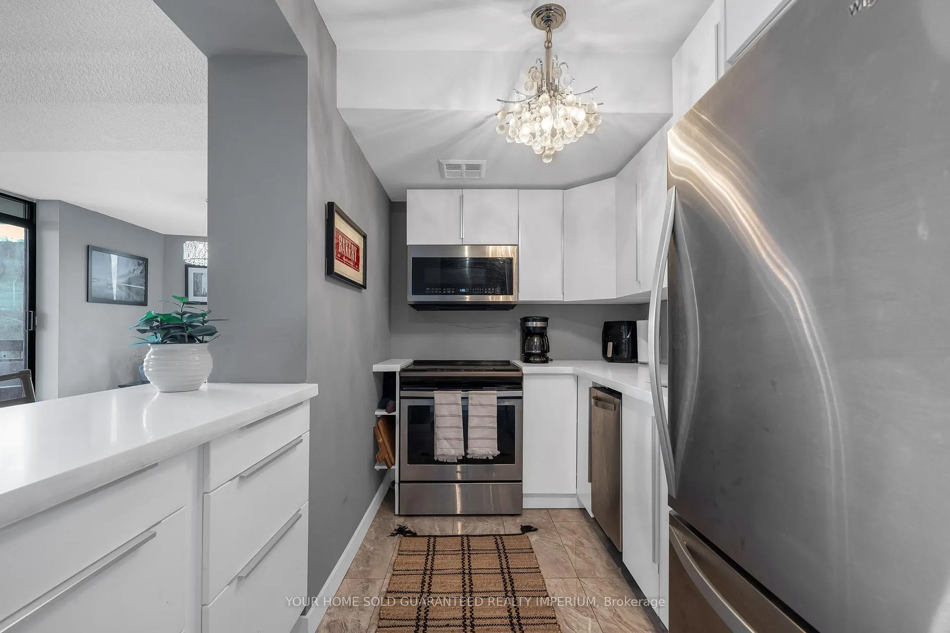 Photo 6 of Unit 1406, 150 Charlton Avenue E, Hamilton, Corktown — HOMEH
