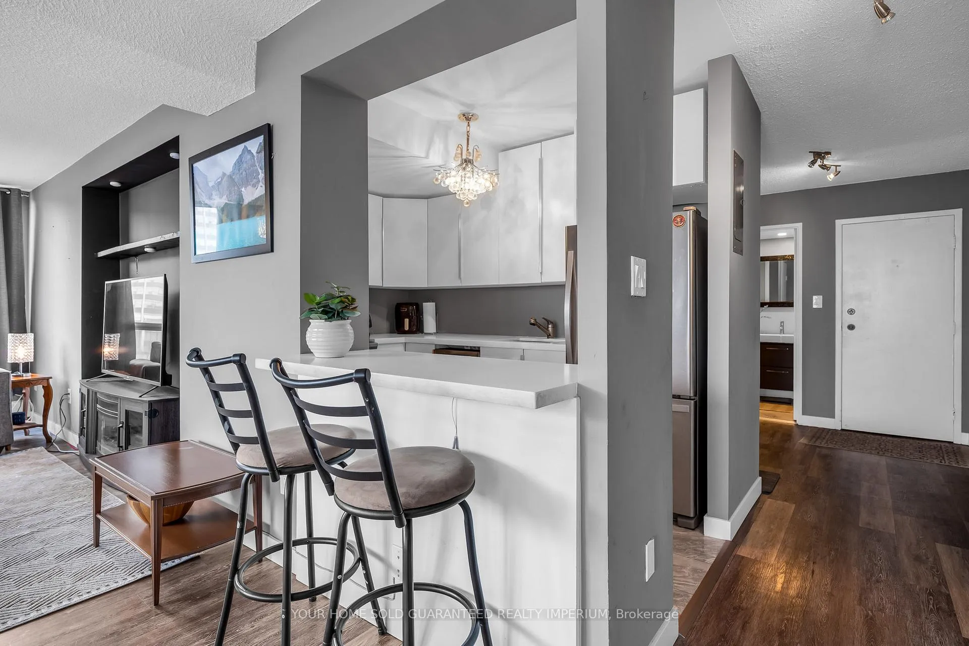 Photo 8 of Unit 1406, 150 Charlton Avenue E, Hamilton, Corktown — HOMEH