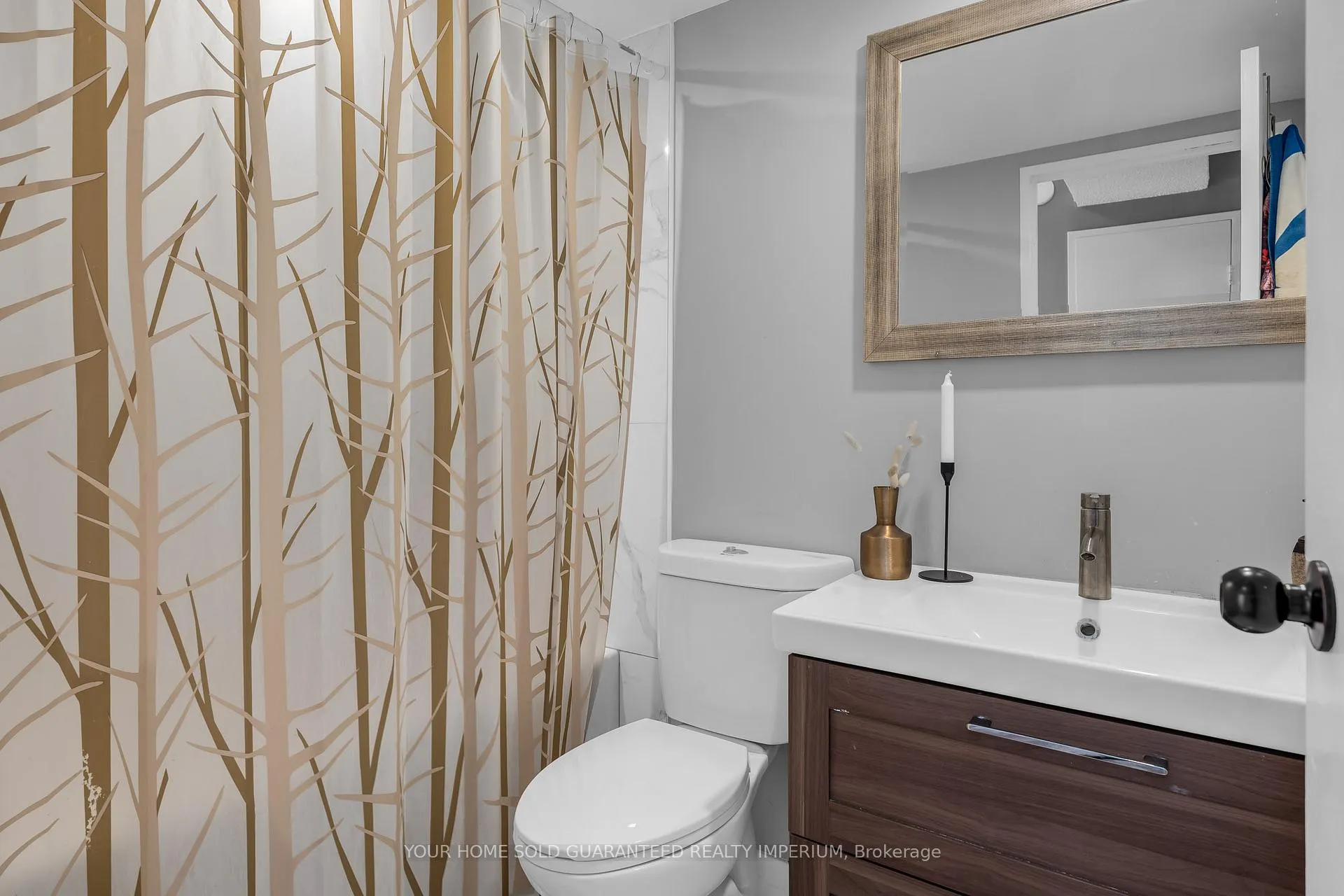 Photo 12 of Unit 1406, 150 Charlton Avenue E, Hamilton, Corktown — HOMEH