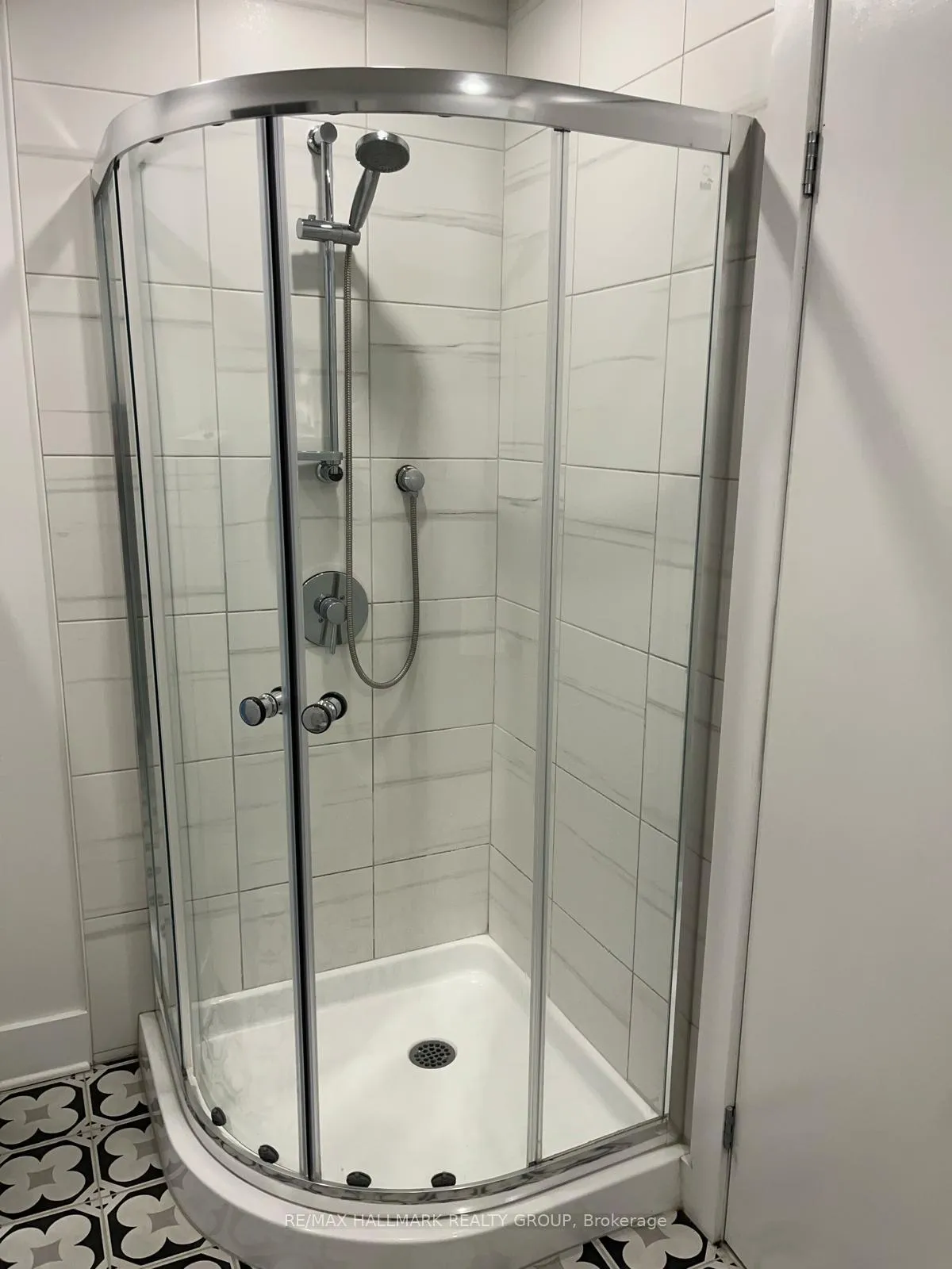 Photo 7 of Unit 2, 133 Spadina Avenue, Ottawa, Hintonburg — HOMEH