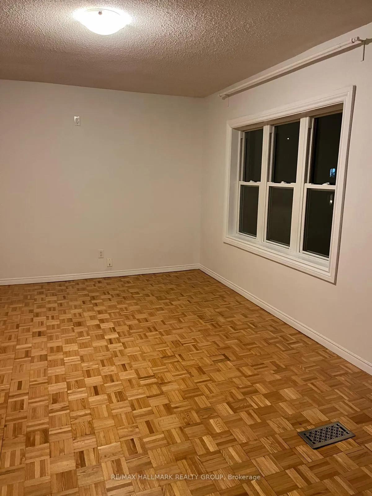 Photo 13 of Unit 2, 133 Spadina Avenue, Ottawa, Hintonburg — HOMEH