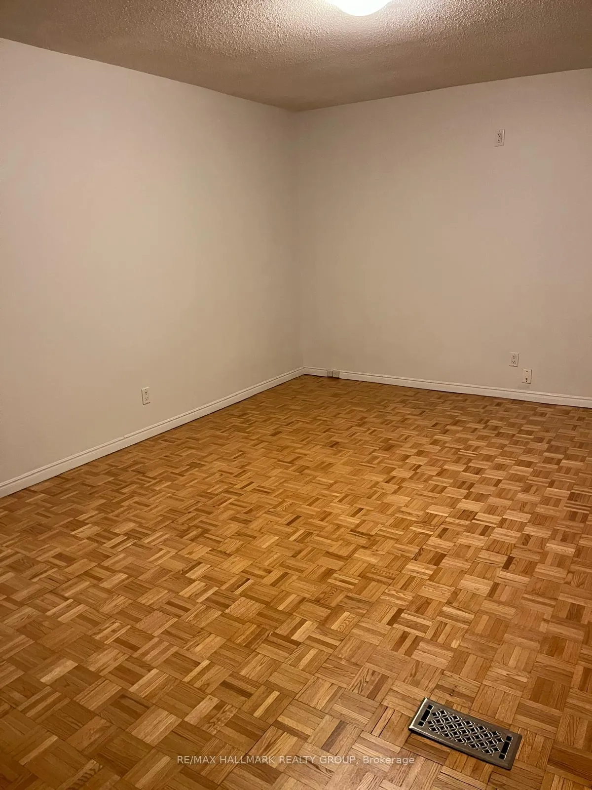 Photo 14 of Unit 2, 133 Spadina Avenue, Ottawa, Hintonburg — HOMEH
