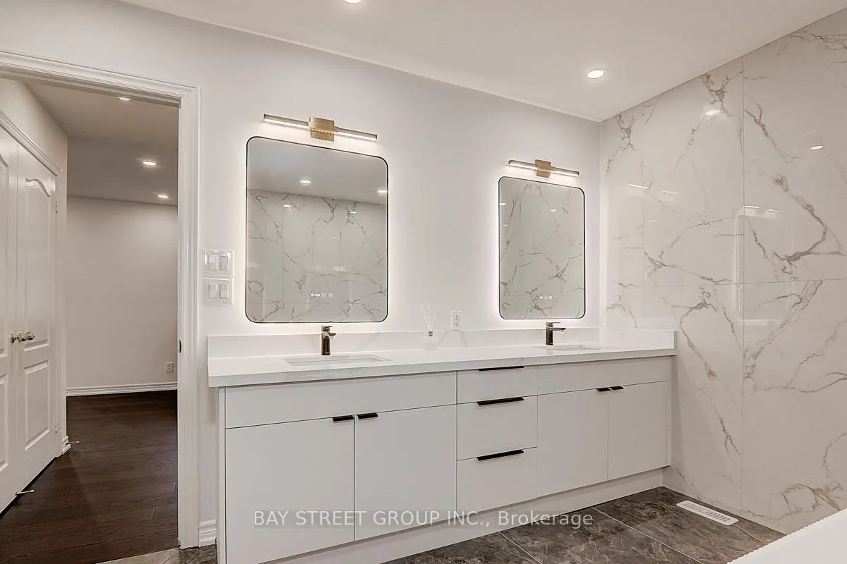 Photo 17 of 201 Bilbrough Street, Aurora, Bayview Northeast — HOMEH