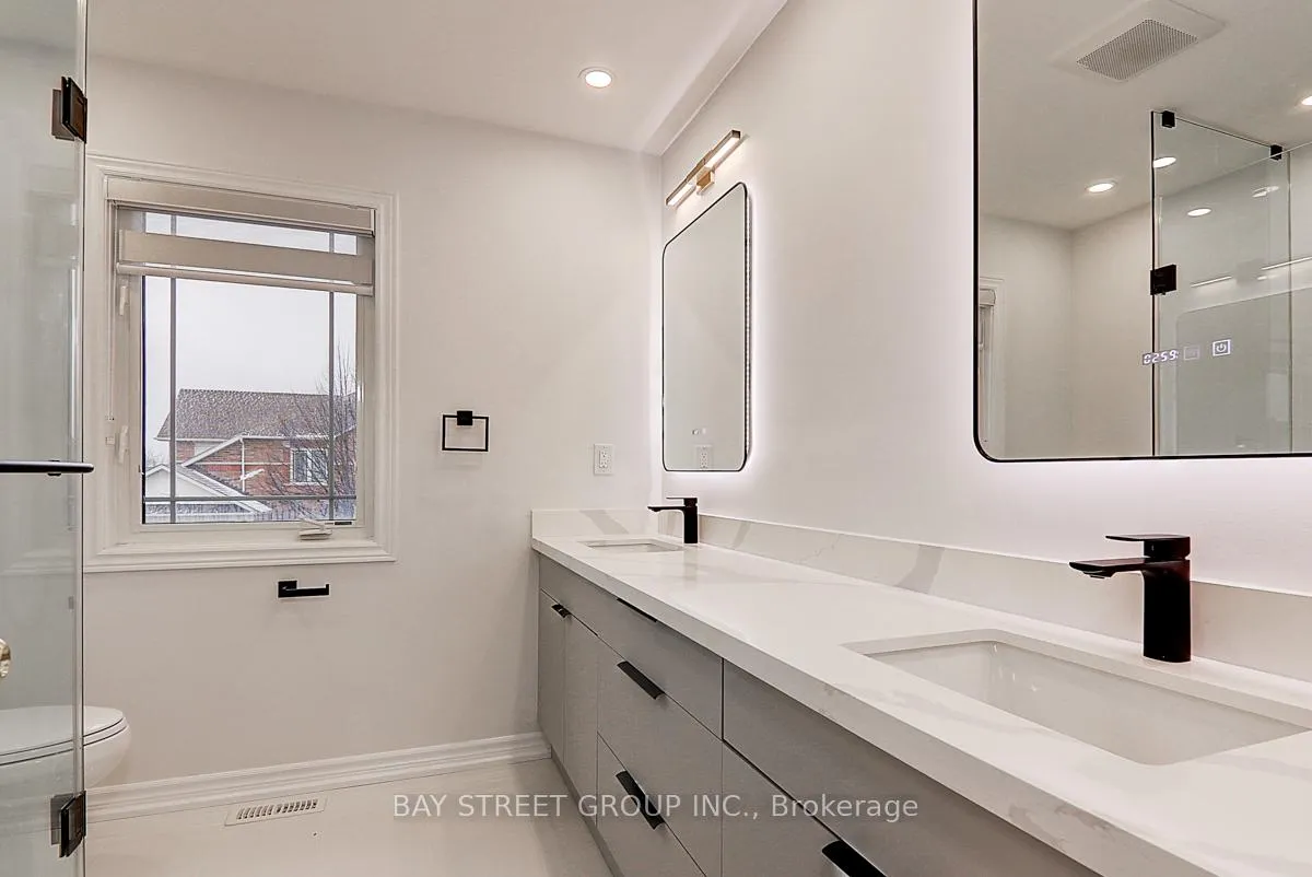Photo 19 of 201 Bilbrough Street, Aurora, Bayview Northeast — HOMEH