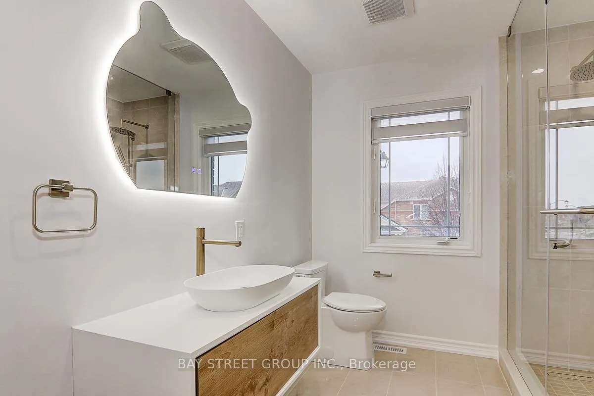 Photo 23 of 201 Bilbrough Street, Aurora, Bayview Northeast — HOMEH